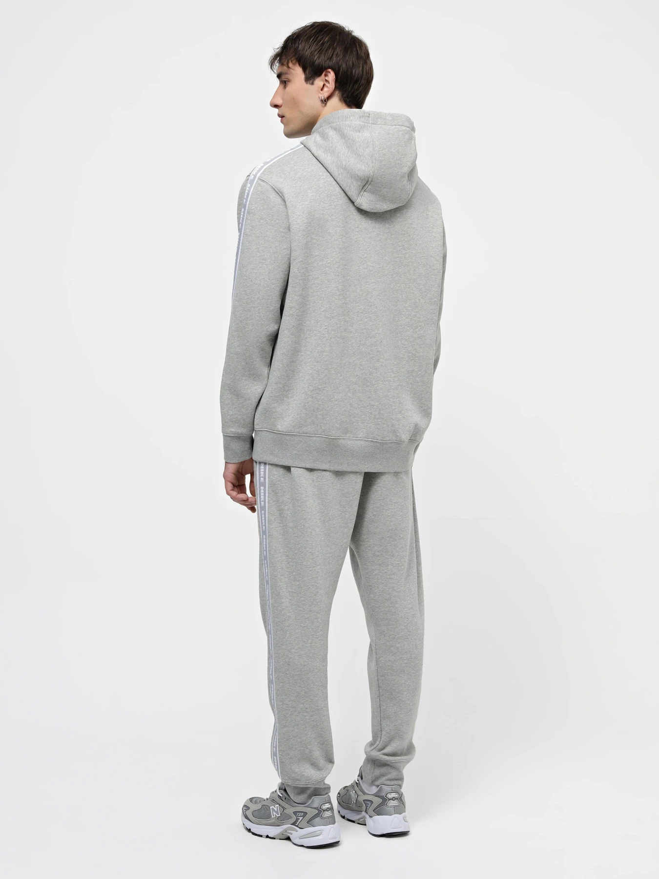 Костюмы NIKE модель FB7296-063 Костюмы NIKE модель FB7296-063 Фото