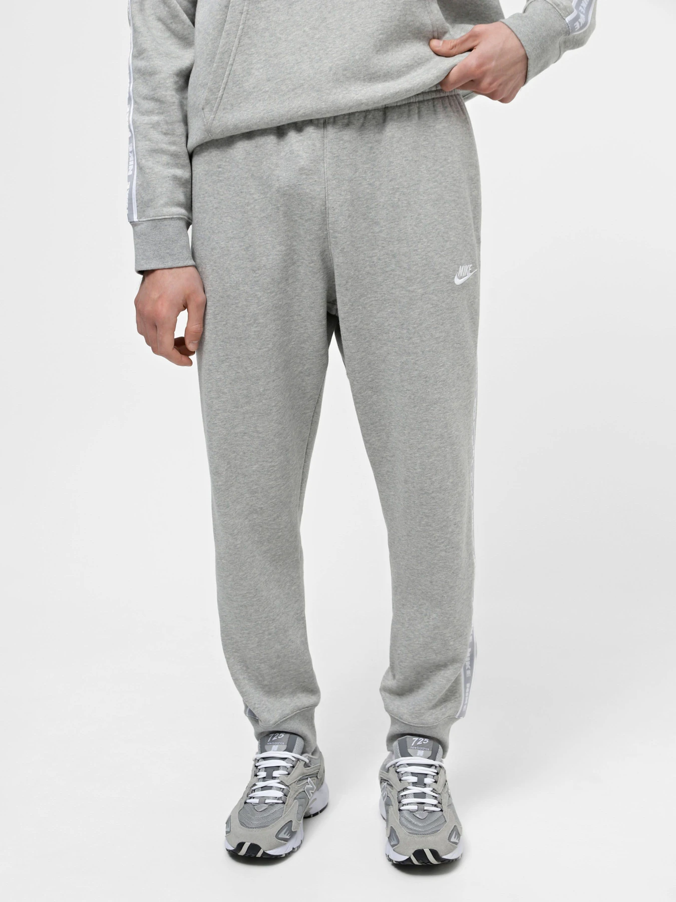 Костюмы NIKE модель FB7296-063 Костюмы NIKE модель FB7296-063 Фото