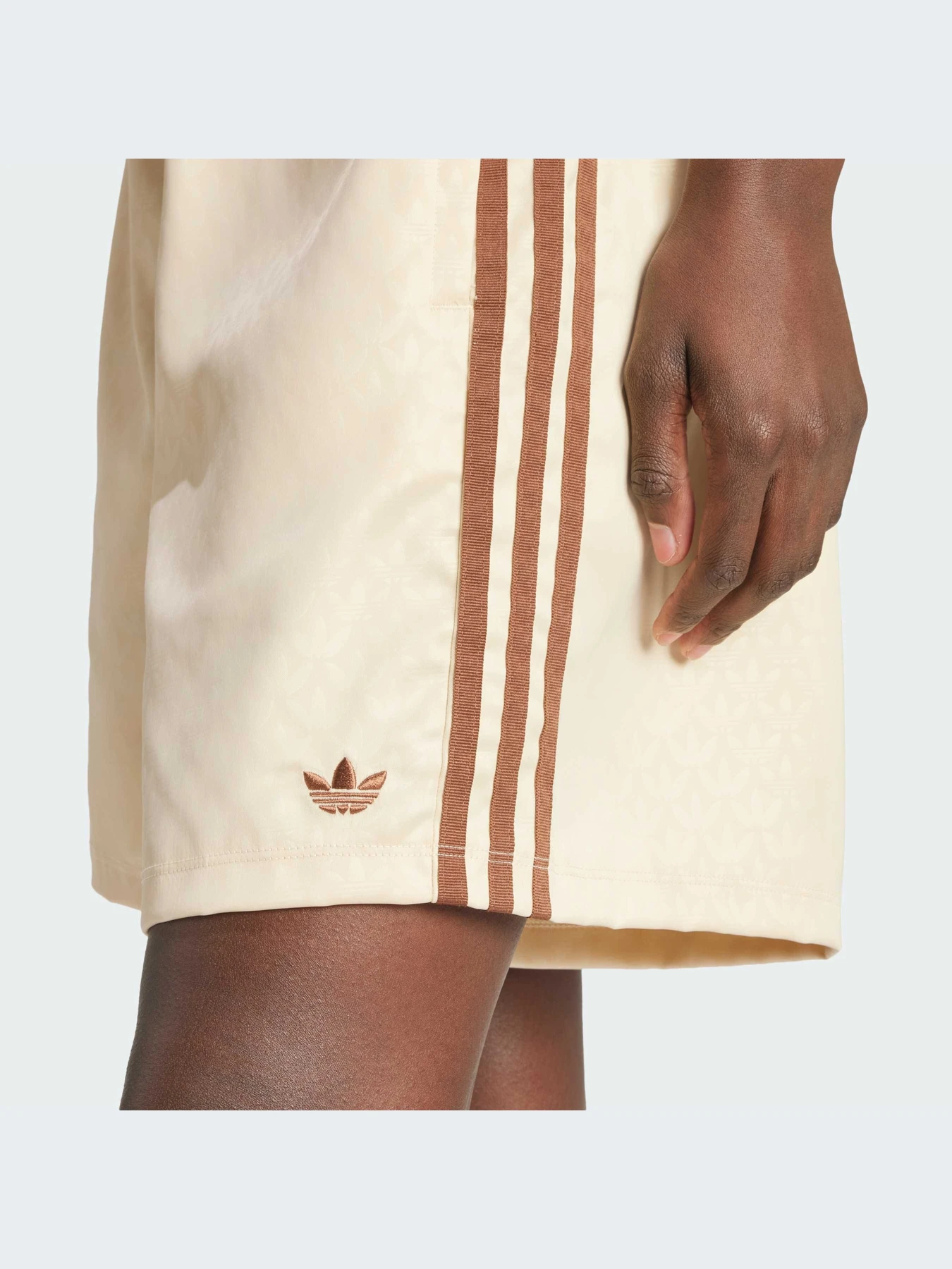 Шорты Adidas Graphics модель IS3851-KZ Шорты Adidas Graphics модель IS3851-KZ Фото