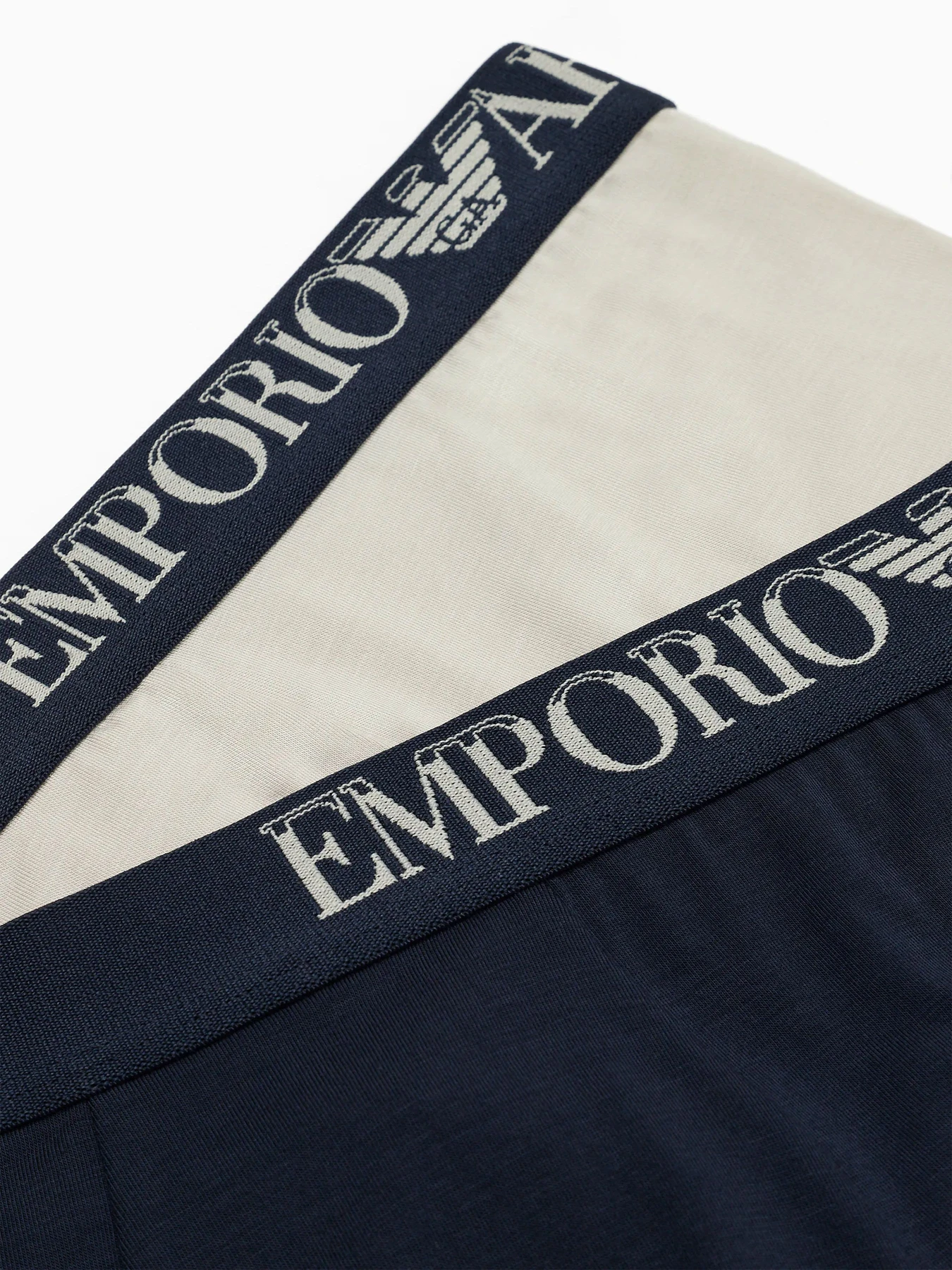 Нижнее белье Emporio Armani модель 111210-4R733-19555 Нижнее белье Emporio Armani модель 111210-4R733-19555 Фото