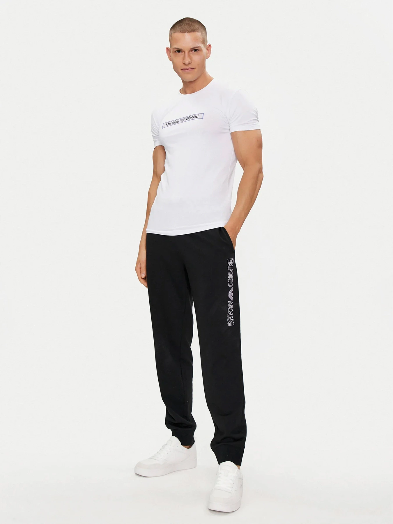 Брюки Emporio Armani модель 111690-4R566-00020 Брюки Emporio Armani модель 111690-4R566-00020 Фото