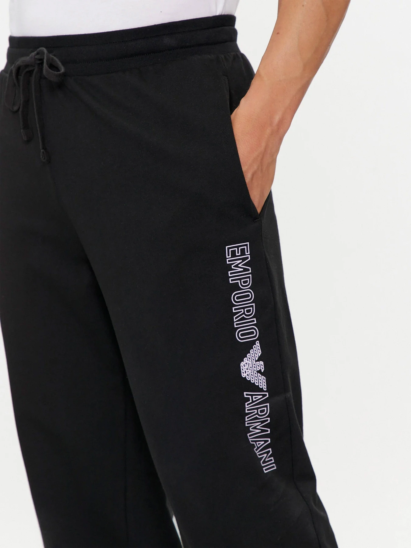 Брюки Emporio Armani модель 111690-4R566-00020 Брюки Emporio Armani модель 111690-4R566-00020 Фото