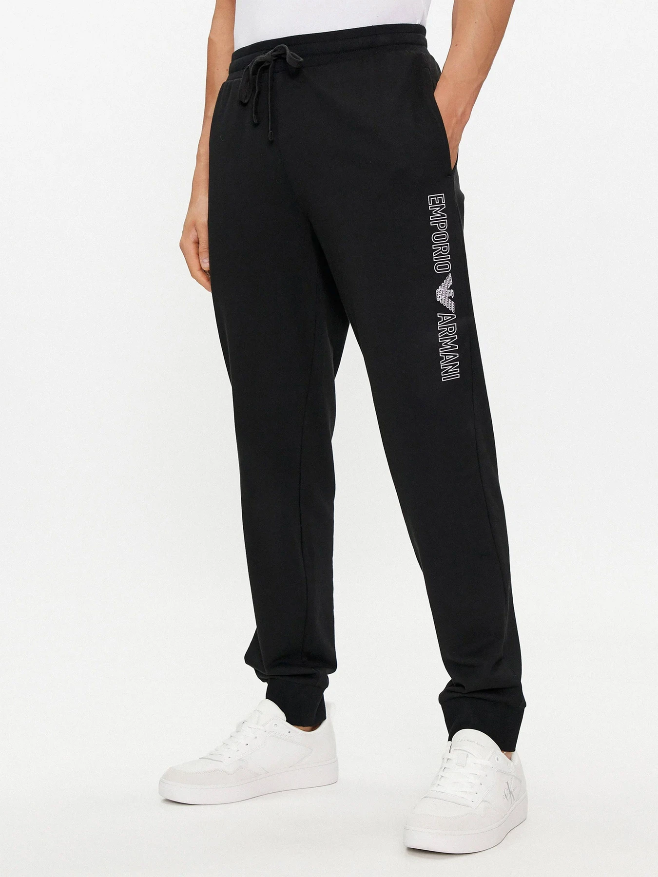 Брюки Emporio Armani модель 111690-4R566-00020 Брюки Emporio Armani модель 111690-4R566-00020 Фото