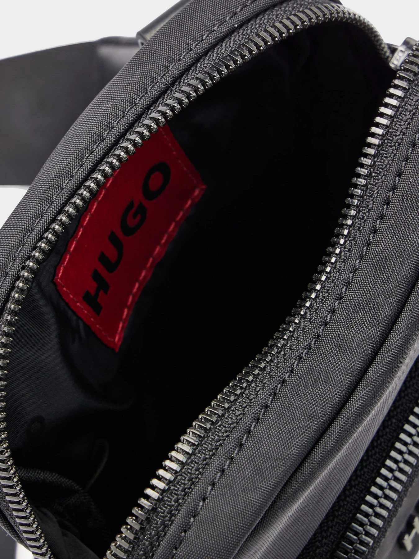 Сумки HUGO модель 50511257-001 Сумки HUGO модель 50511257-001 Фото