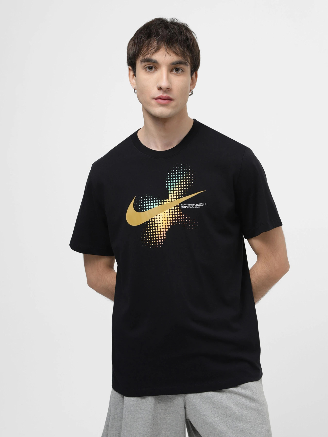 Футболки и поло NIKE модель FQ7998-010 Футболки и поло NIKE модель FQ7998-010 Фото