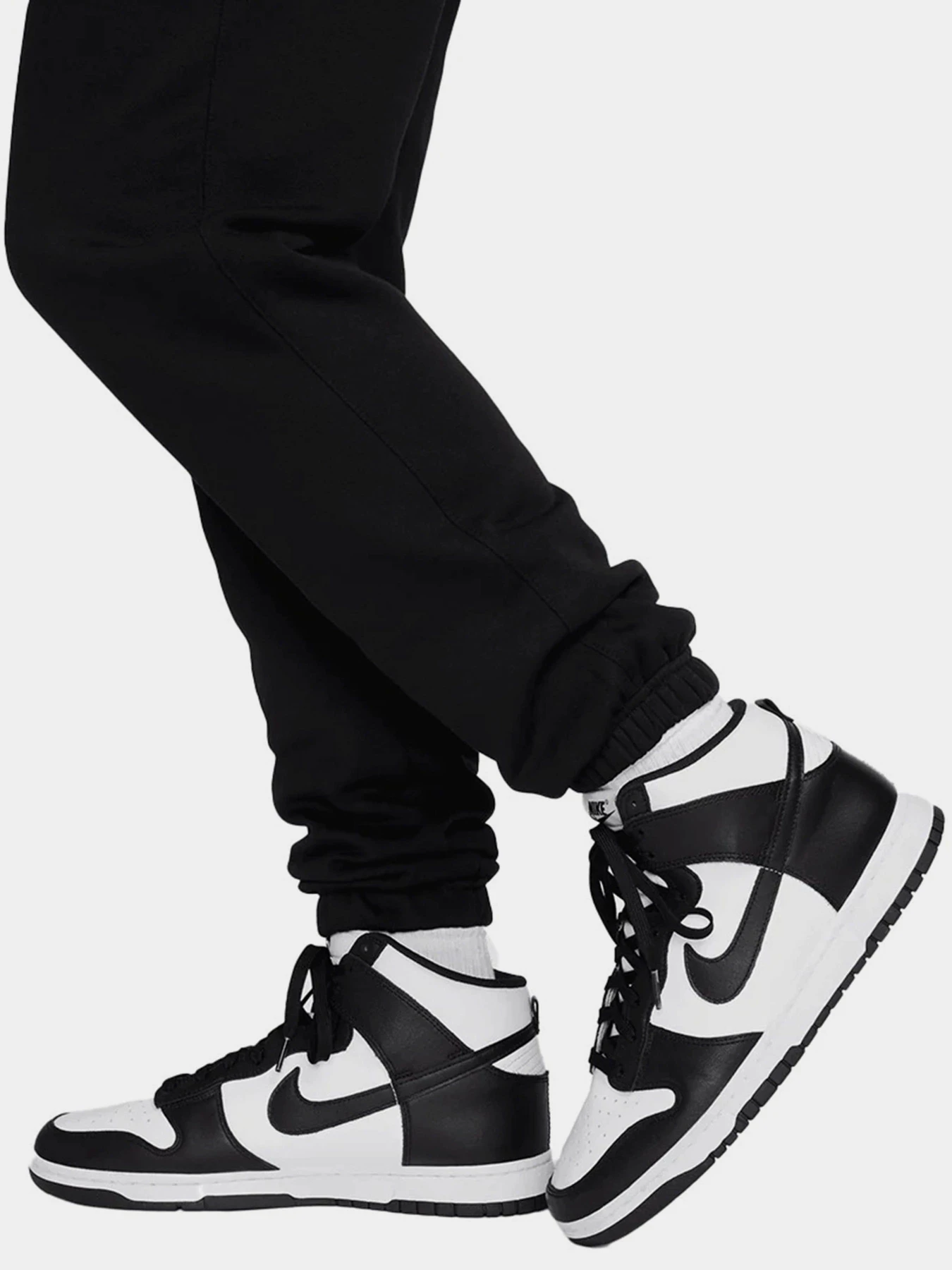 Брюки NIKE модель FN2643-010 Брюки NIKE модель FN2643-010 Фото