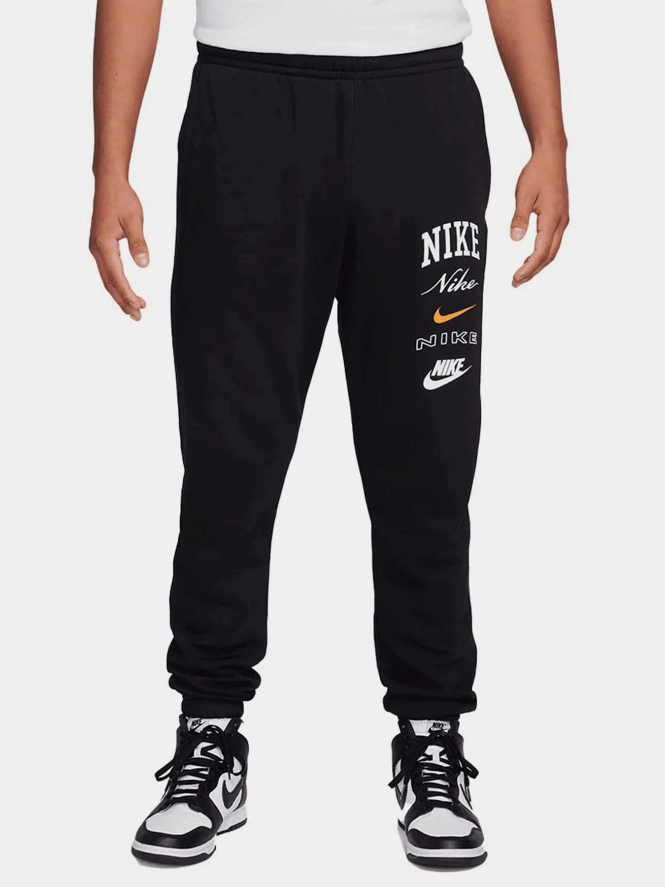 Брюки NIKE модель FN2643-010 Брюки NIKE модель FN2643-010 Фото