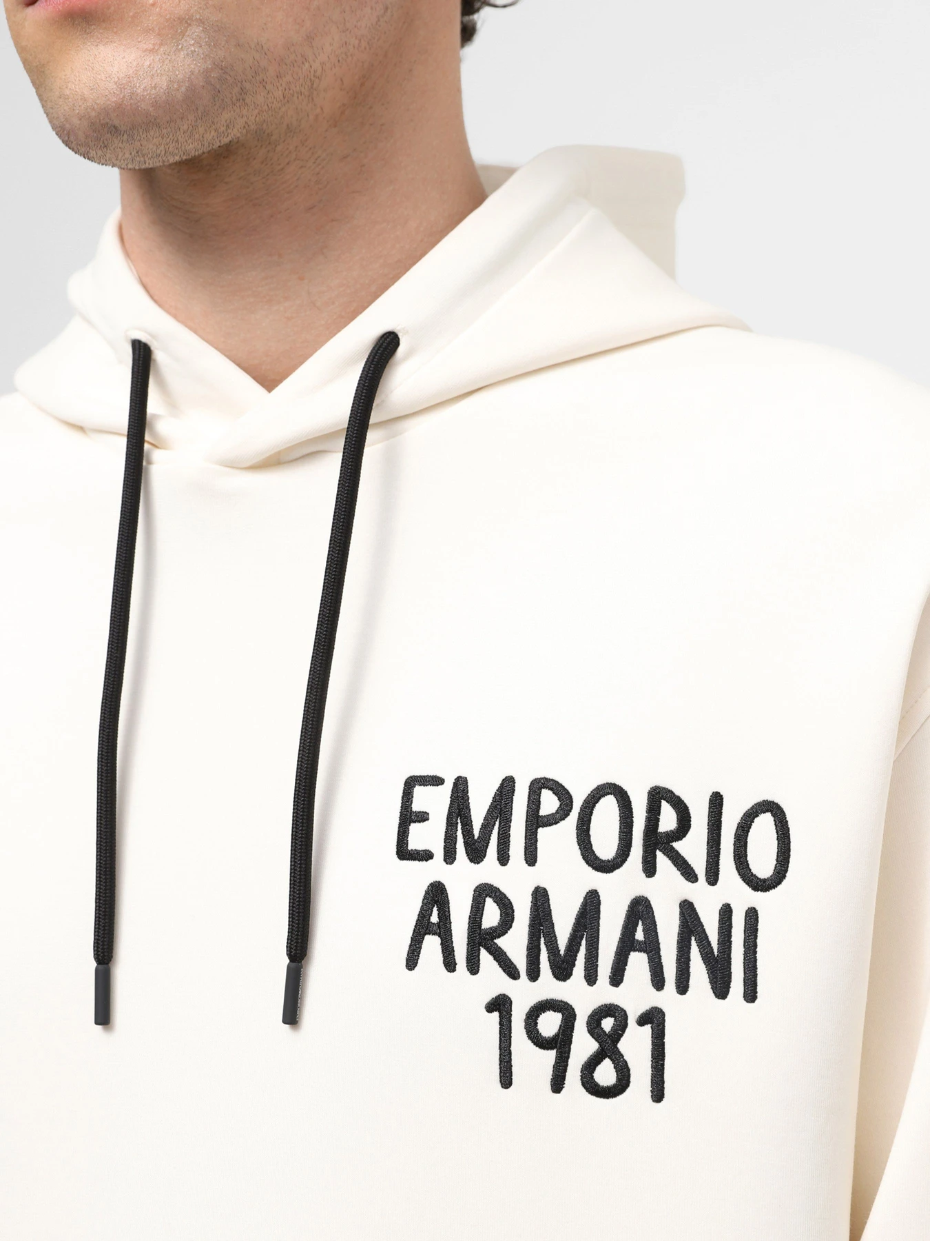 Худи и свитшоты Emporio Armani модель 3D1M72-1JHSZ-01A3 Фото
