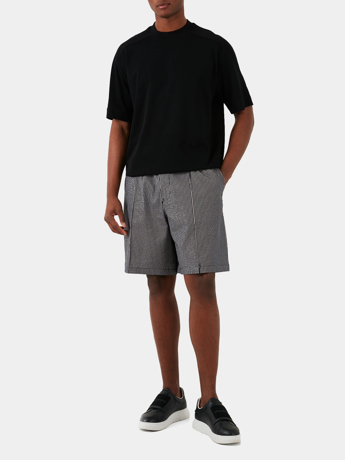 Шорты Emporio Armani модель 3D1PE2-1NPIZ-F014 Шорты Emporio Armani модель 3D1PE2-1NPIZ-F014 Фото