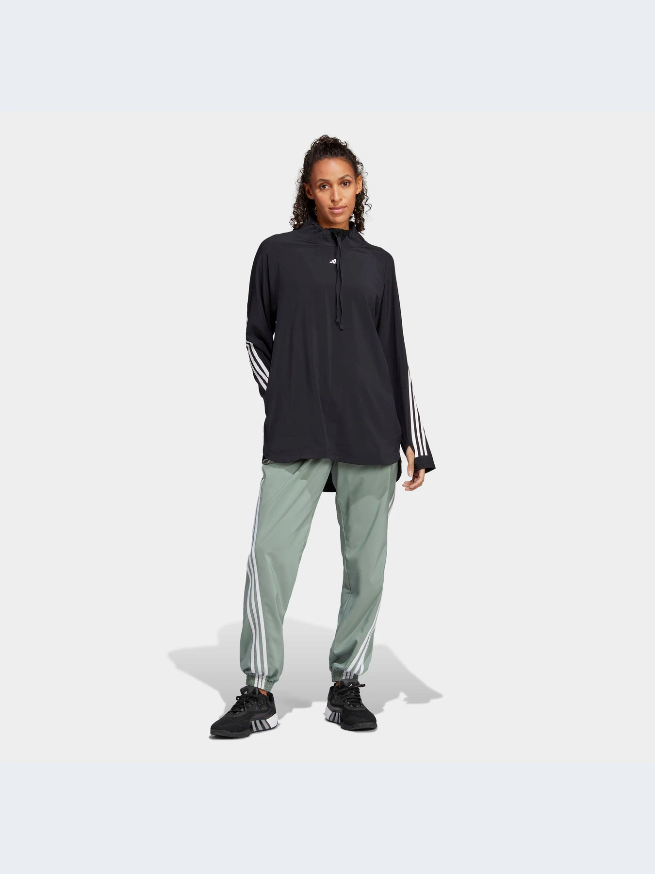 Худи и свитшоты Adidas модель HT9428-KZ Худи и свитшоты Adidas модель HT9428-KZ Фото