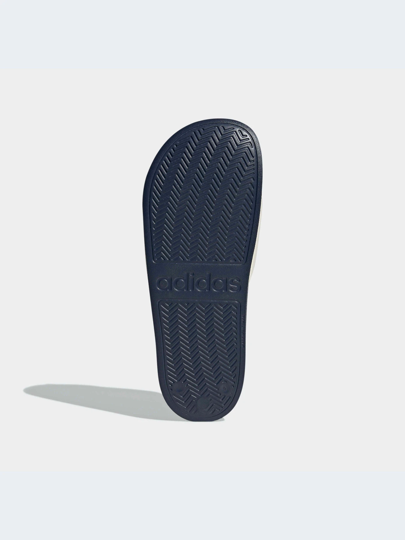 Шлёпанцы Adidas Adilette модель GW8748-KZ Шлёпанцы Adidas Adilette модель GW8748-KZ Фото