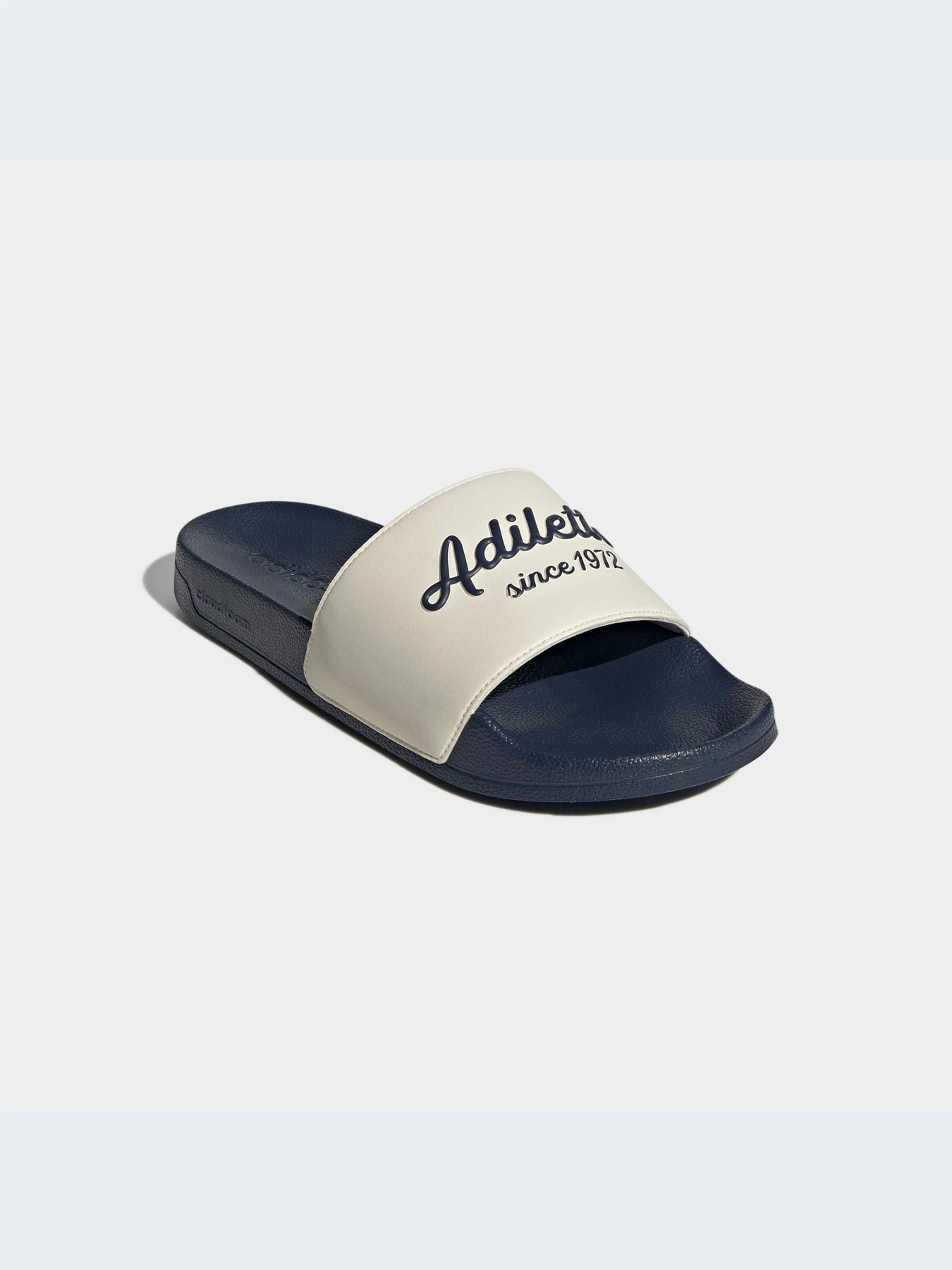 Шлёпанцы Adidas Adilette модель GW8748-KZ Шлёпанцы Adidas Adilette модель GW8748-KZ Фото