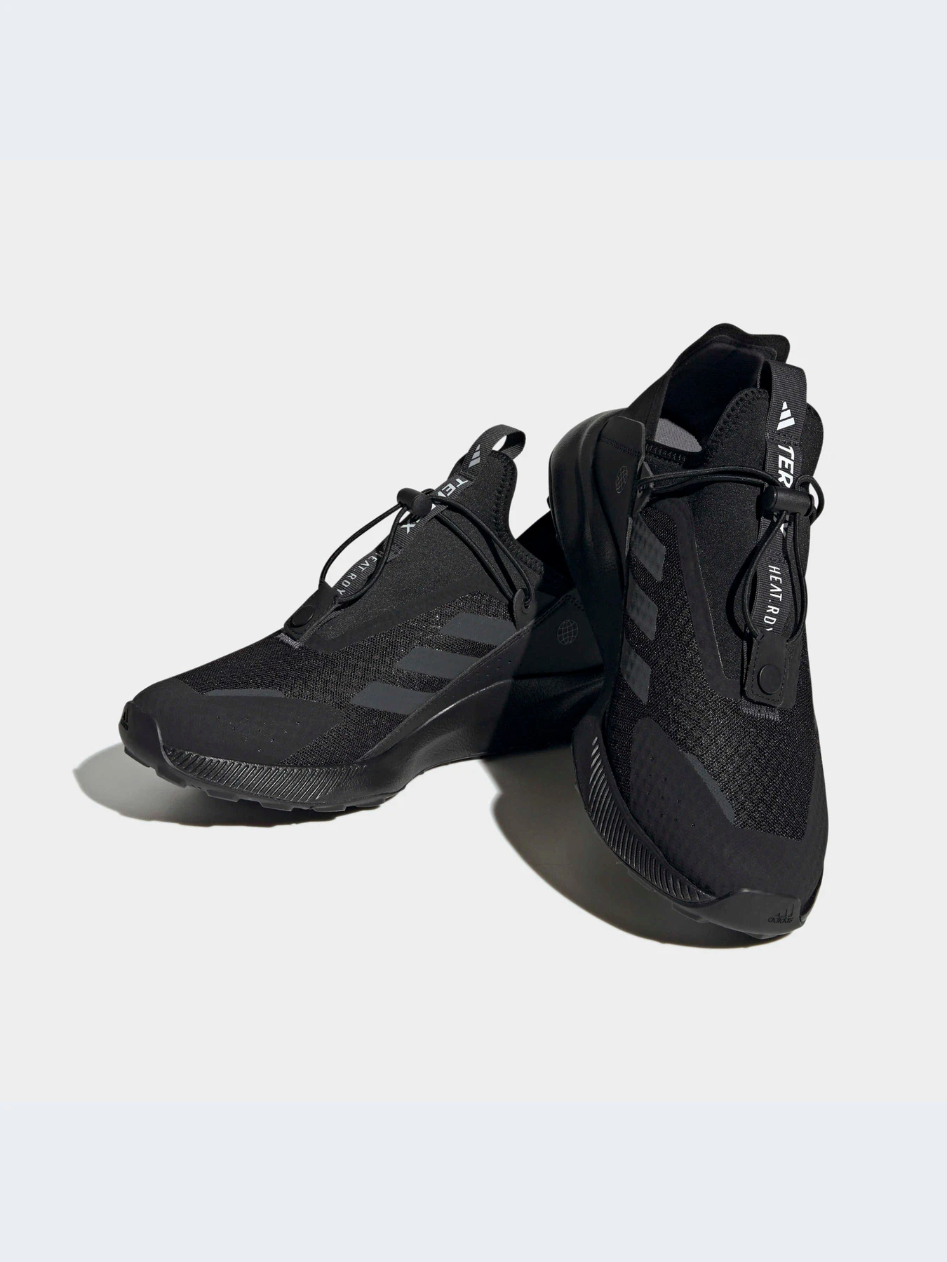 Кроссовки Adidas модель HP8623-KZ Кроссовки Adidas модель HP8623-KZ Фото