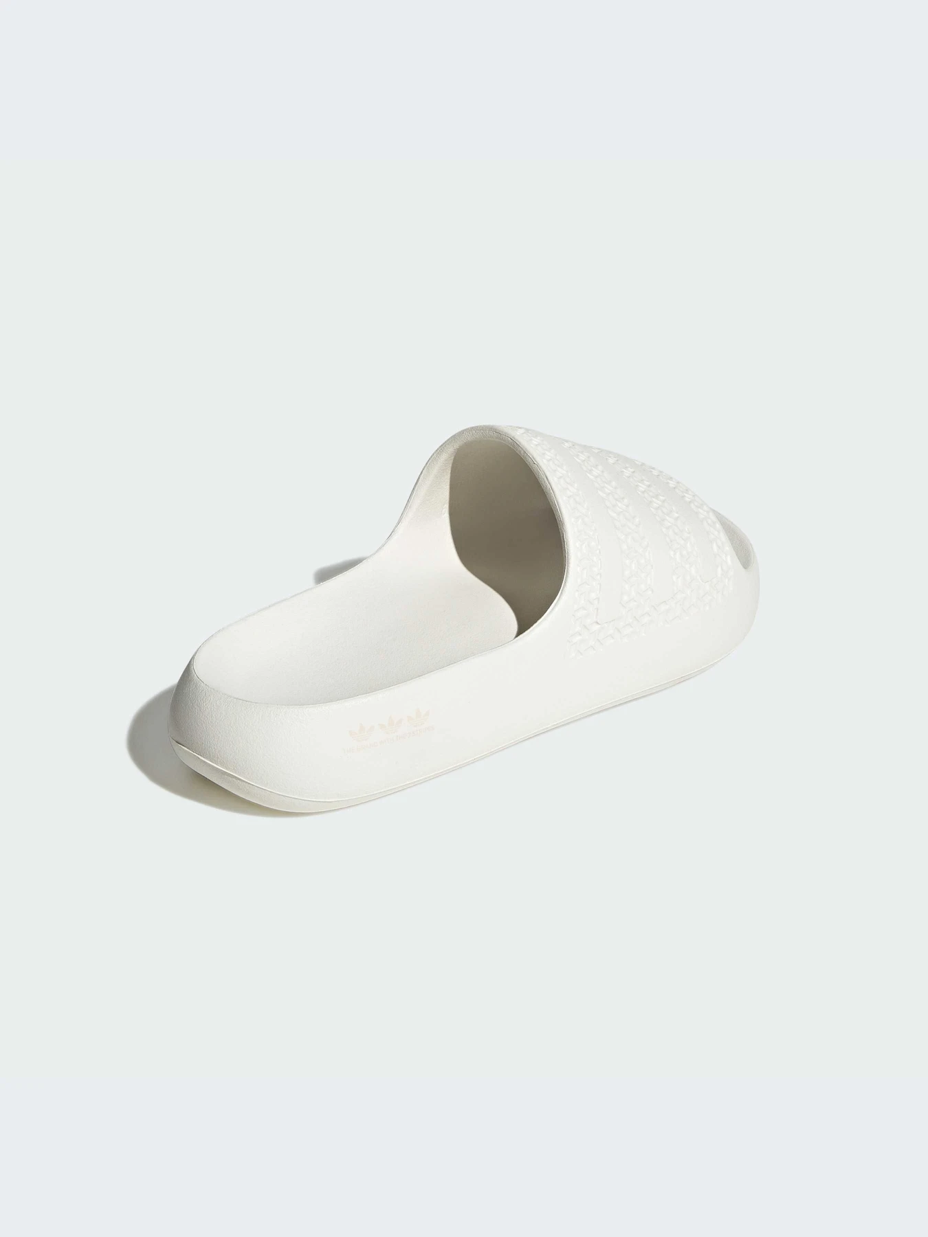 Шлёпанцы Adidas Adilette модель GV9536-KZ Шлёпанцы Adidas Adilette модель GV9536-KZ Фото