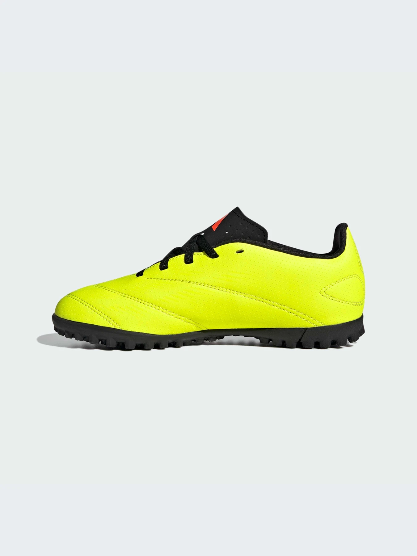 Кроссовки Adidas Predator модель IG5436-KZ Кроссовки Adidas Predator модель IG5436-KZ Фото