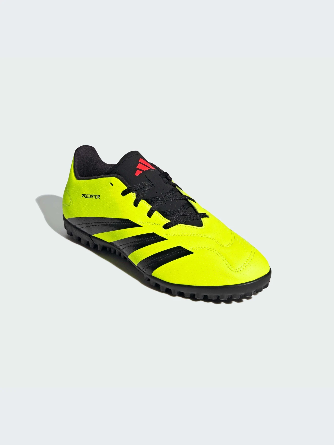 Кроссовки Adidas Predator модель IG7712-KZ Кроссовки Adidas Predator модель IG7712-KZ Фото