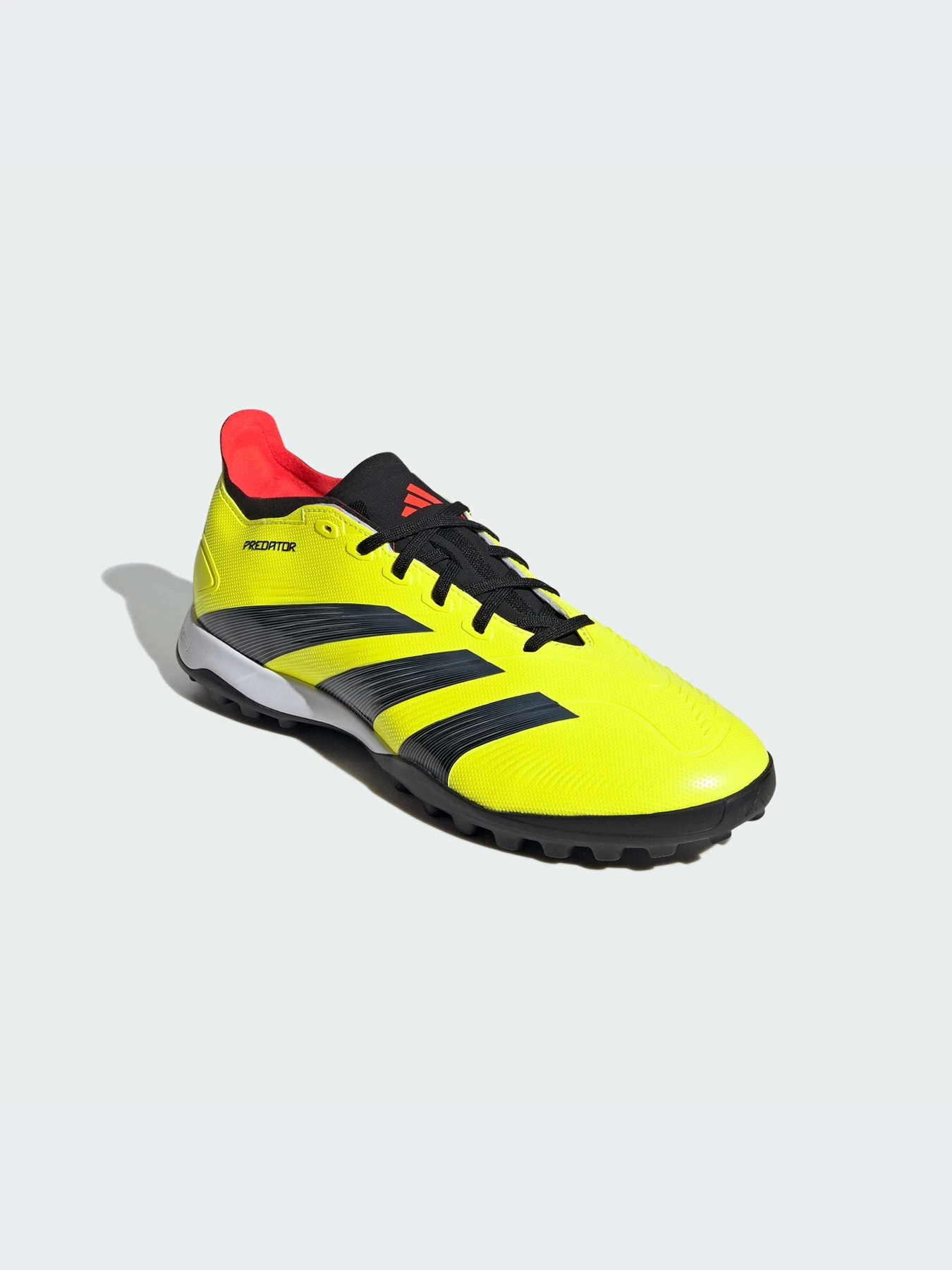 Кроссовки Adidas Predator модель IE2612-KZ Кроссовки Adidas Predator модель IE2612-KZ Фото