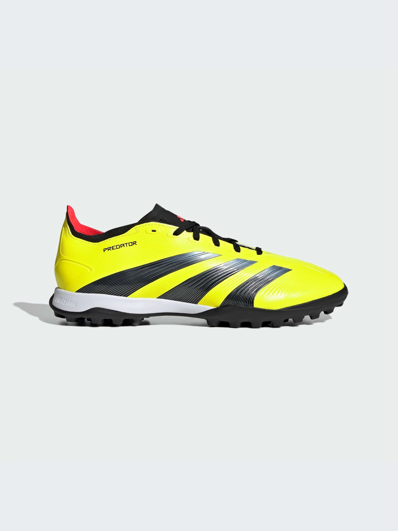 Кроссовки Adidas Predator модель IE2612-KZ Кроссовки Adidas Predator модель IE2612-KZ Фото