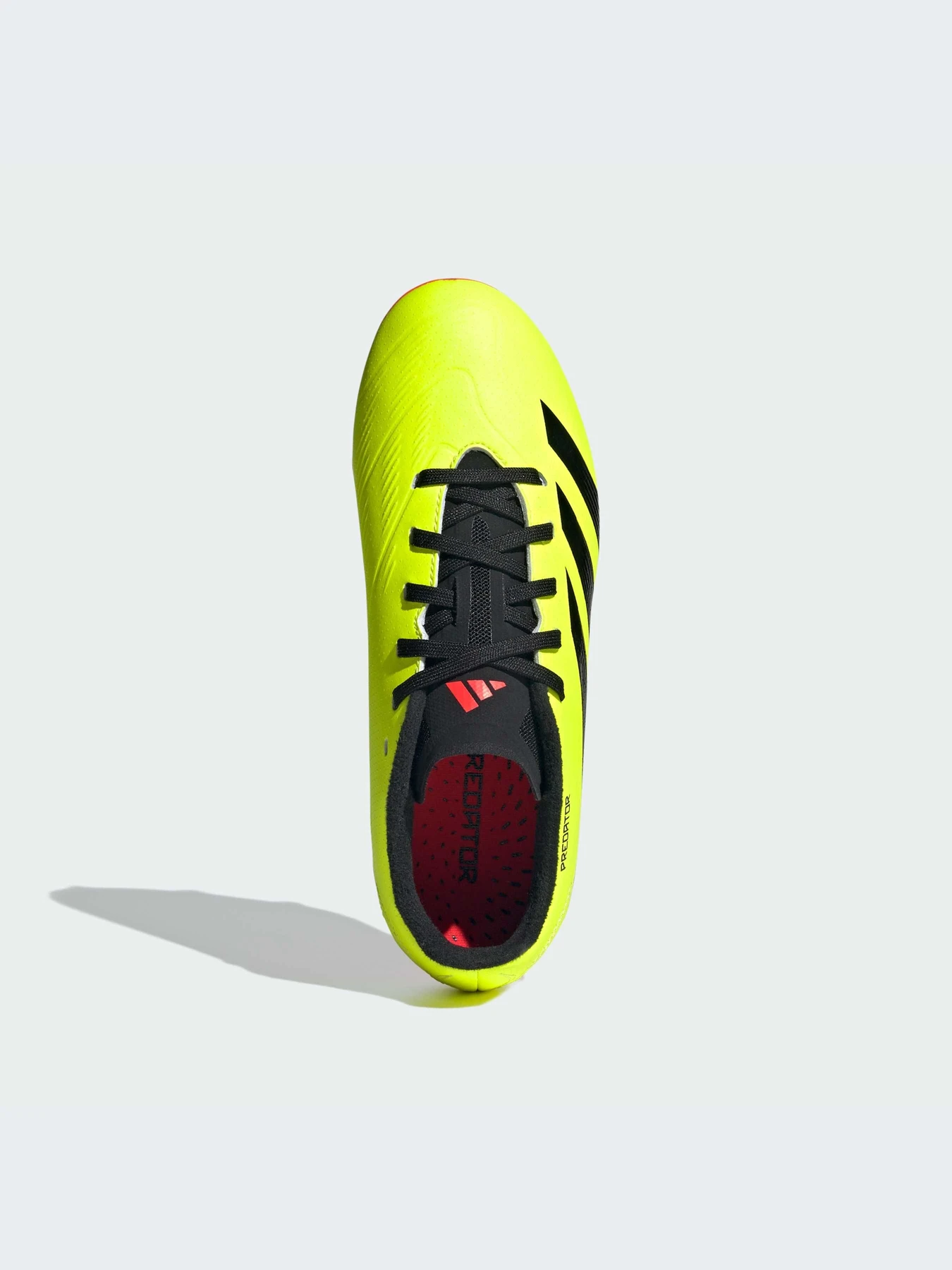 Кроссовки Adidas Predator модель IG7747-KZ Кроссовки Adidas Predator модель IG7747-KZ Фото