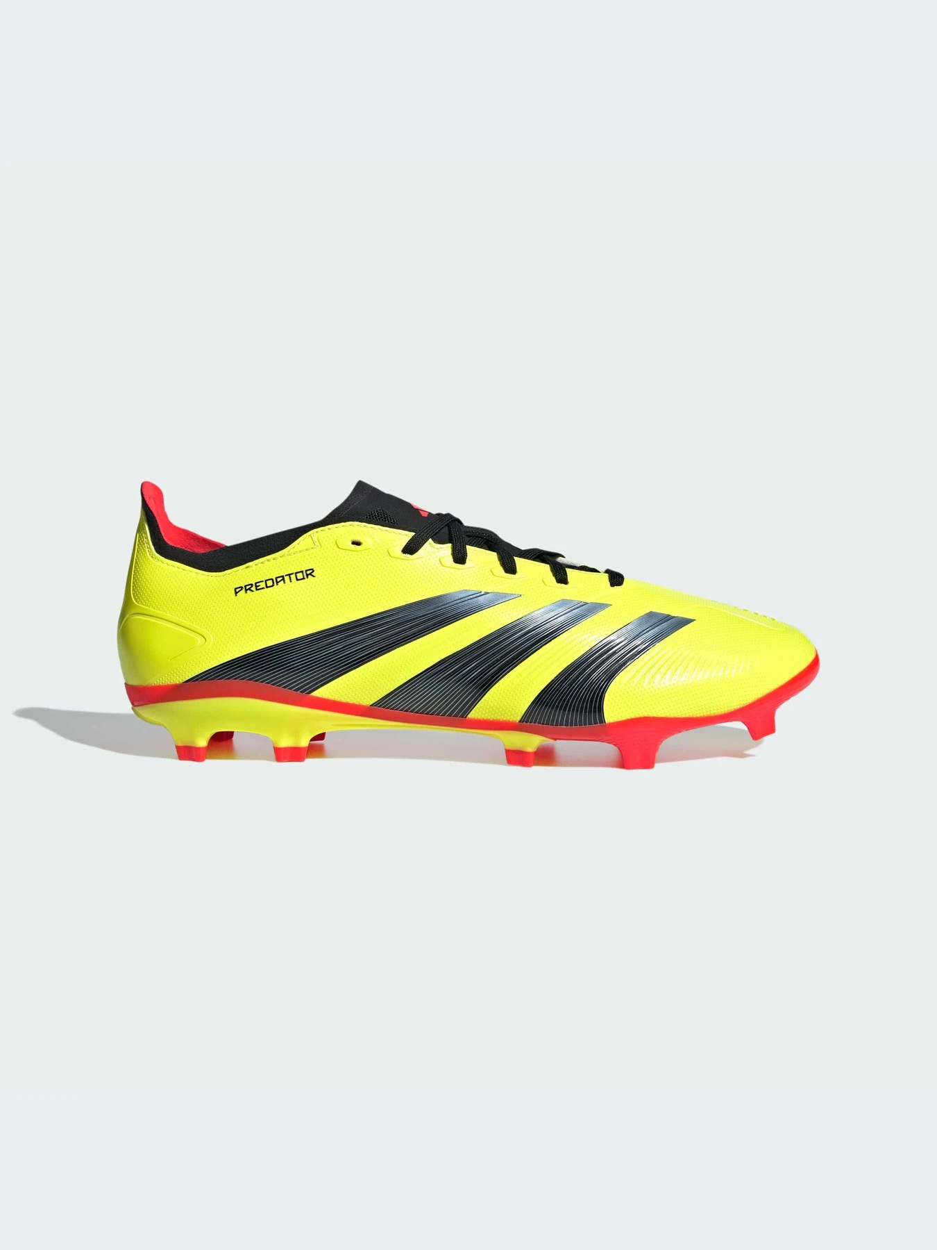 Кроссовки Adidas Predator модель IG7761-KZ Кроссовки Adidas Predator модель IG7761-KZ Фото