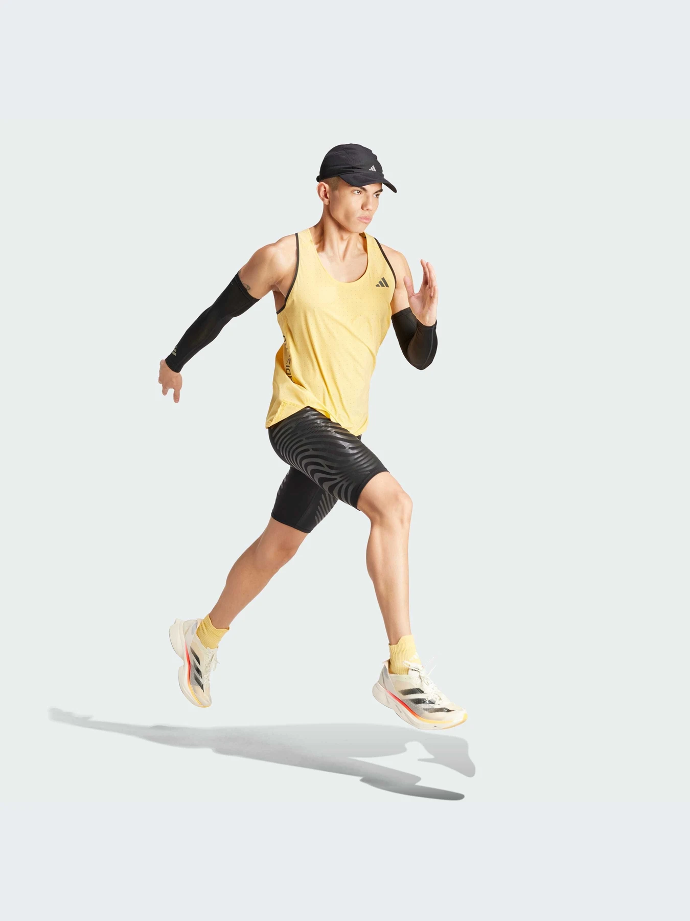 Футболки и поло Adidas adizero модель IW6107-KZ Футболки и поло Adidas adizero модель IW6107-KZ Фото