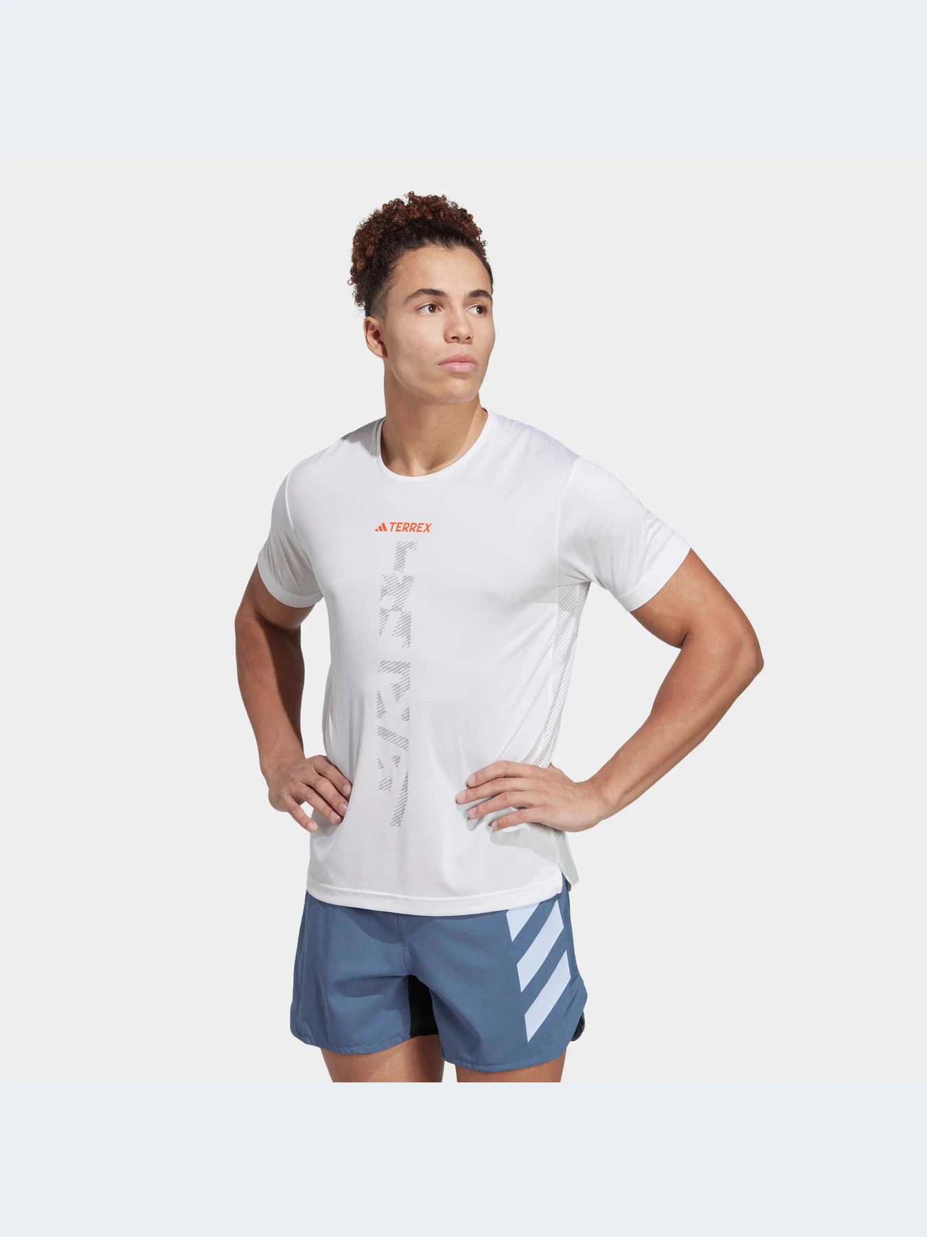 Футболки и поло Adidas модель HT9442-KZ Футболки и поло Adidas модель HT9442-KZ Фото