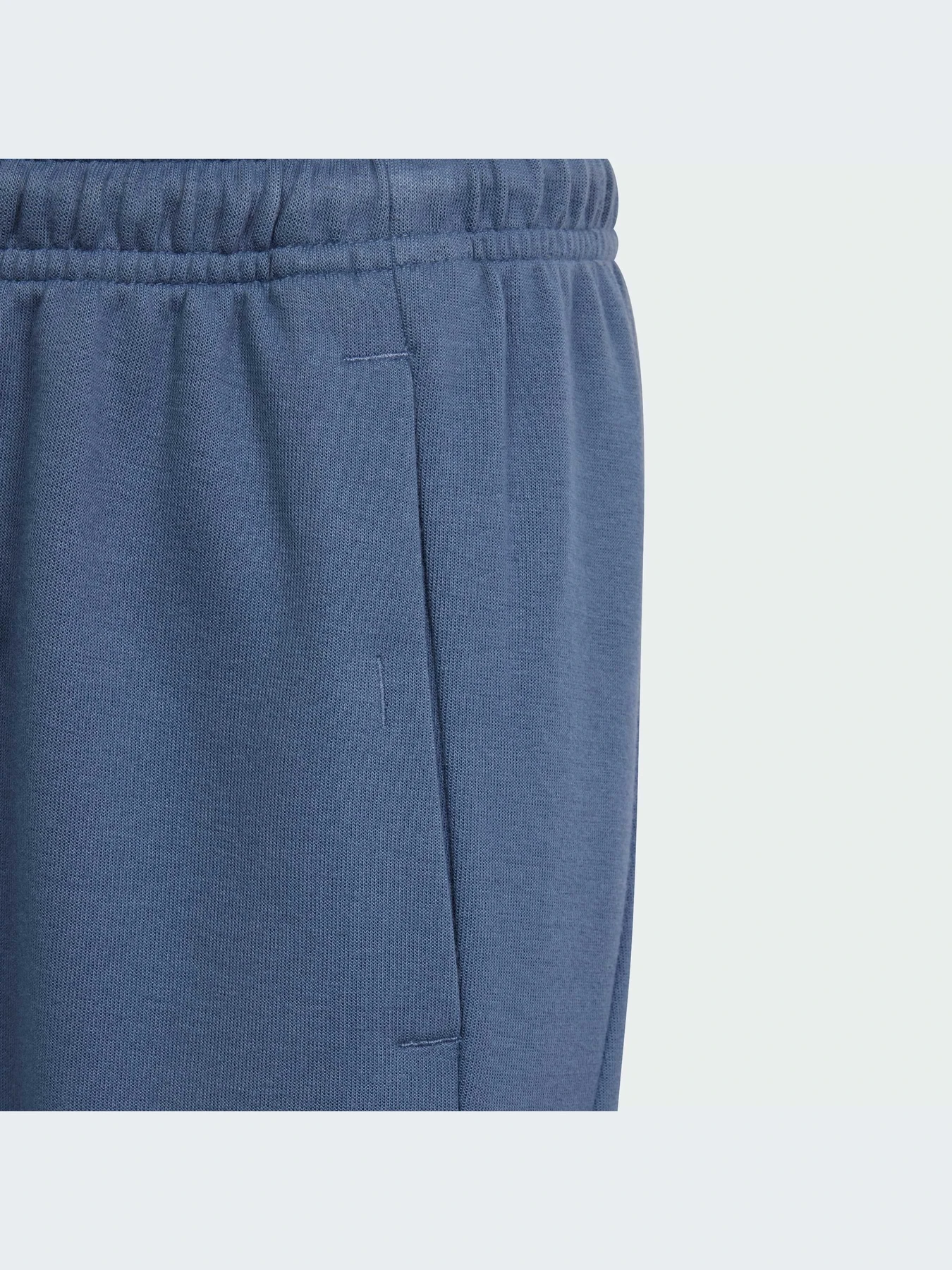 Брюки Adidas Культовые силуэты модель IS4395-KZ Брюки Adidas Культовые силуэты модель IS4395-KZ Фото