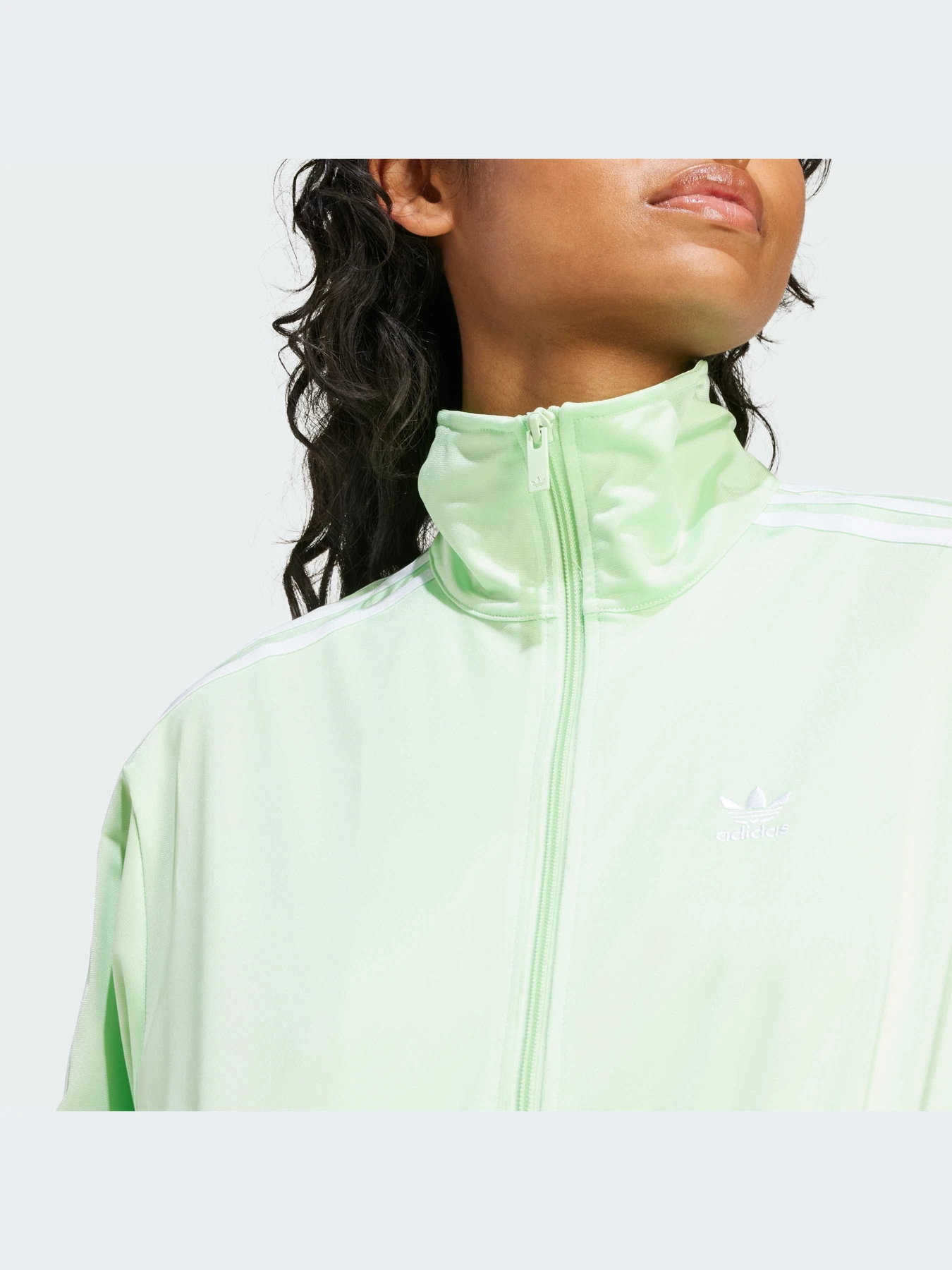 Худи и свитшоты Adidas модель IP0614-KZ Худи и свитшоты Adidas модель IP0614-KZ Фото