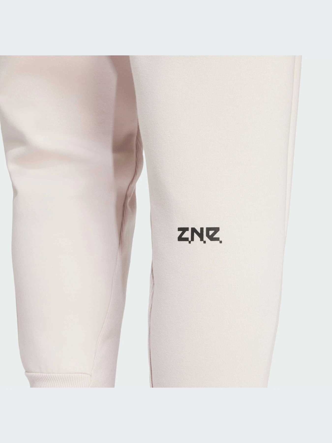 Брюки Adidas ZNE модель IS3937-KZ Брюки Adidas ZNE модель IS3937-KZ Фото