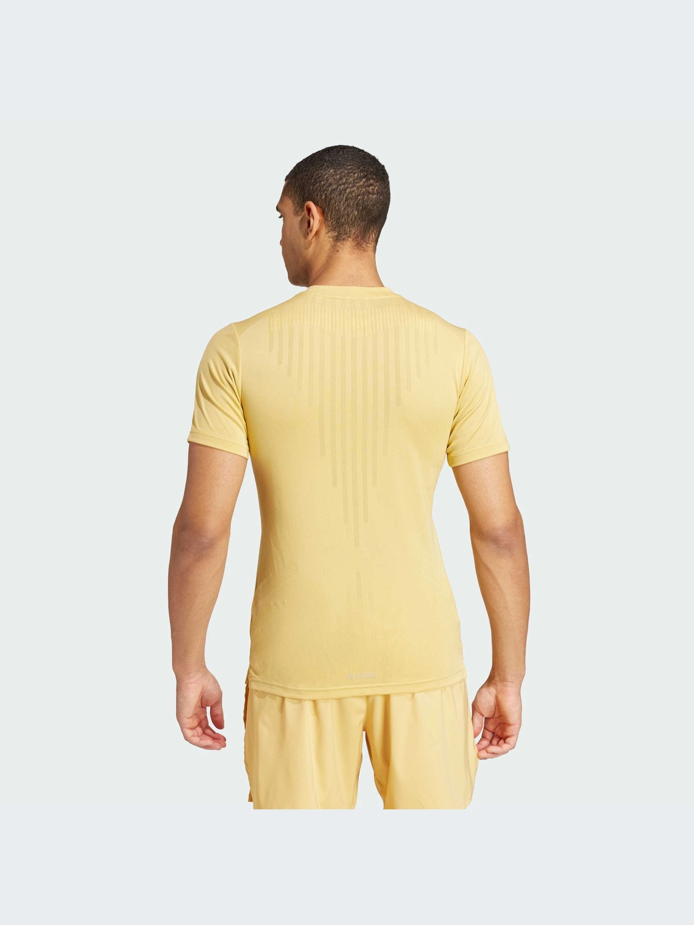 Футболки и поло Adidas модель IS3731-KZ Футболки и поло Adidas модель IS3731-KZ Фото