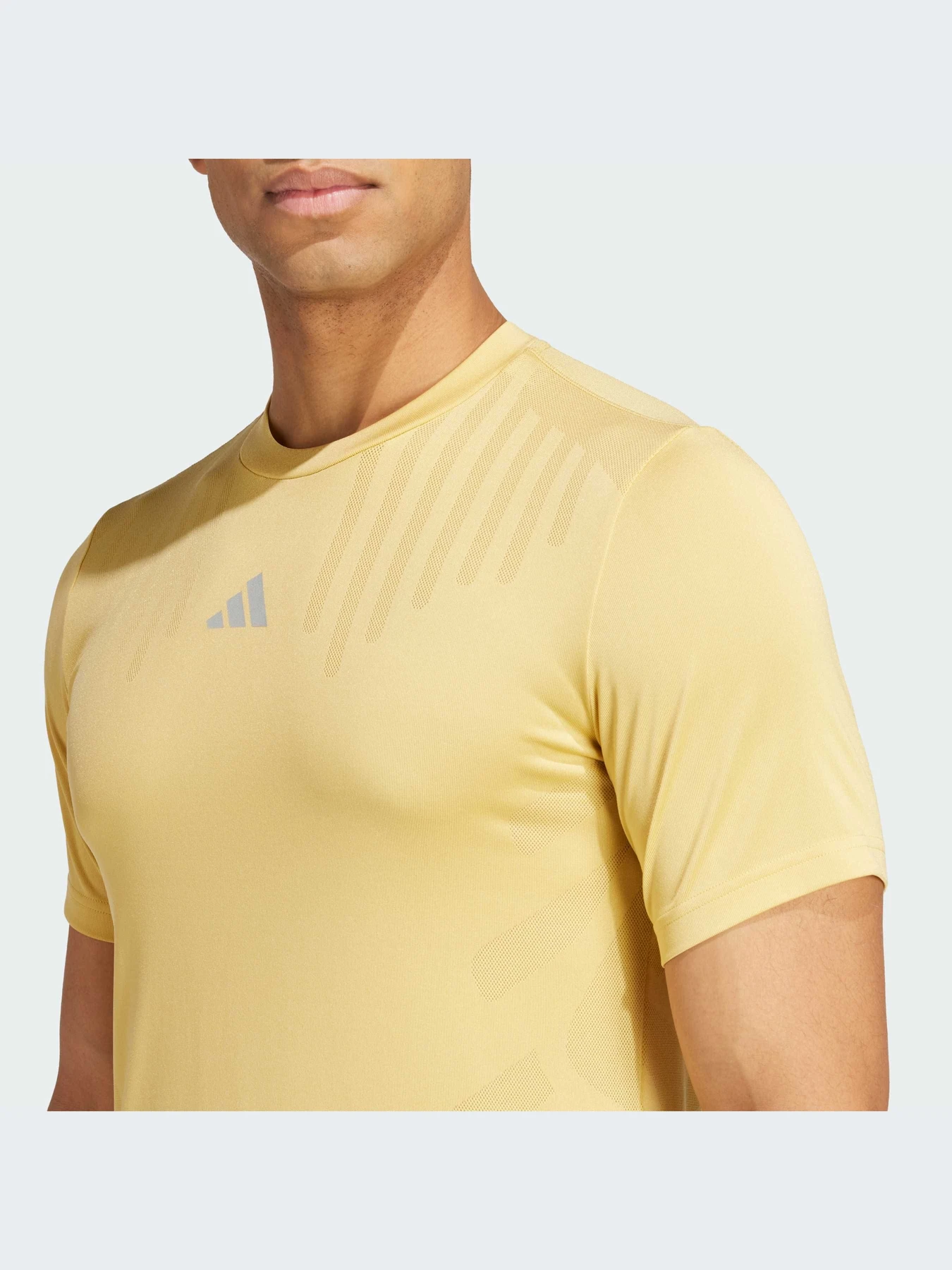 Футболки и поло Adidas модель IS3731-KZ Футболки и поло Adidas модель IS3731-KZ Фото