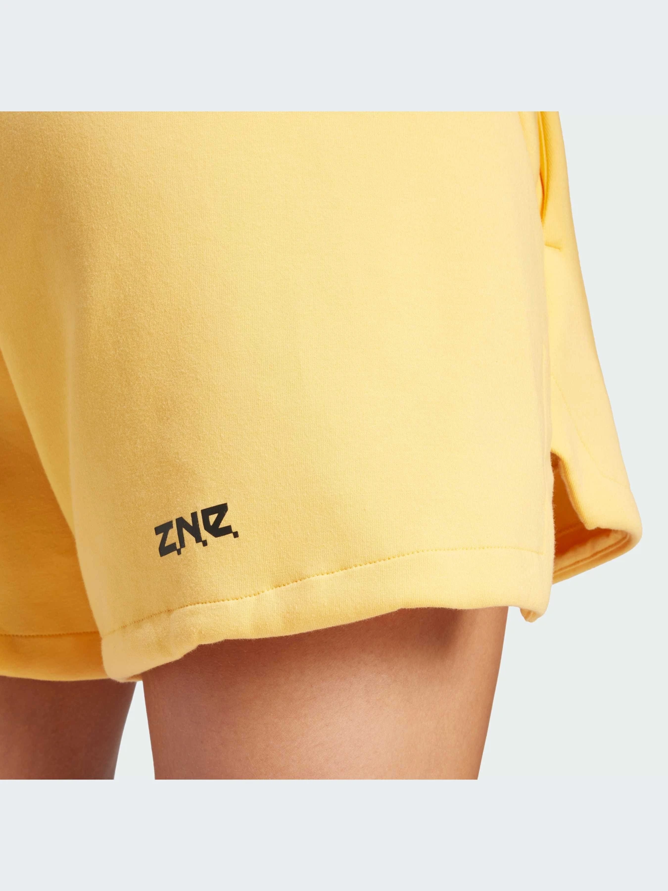 Шорты Adidas ZNE модель IS3927-KZ Шорты Adidas ZNE модель IS3927-KZ Фото