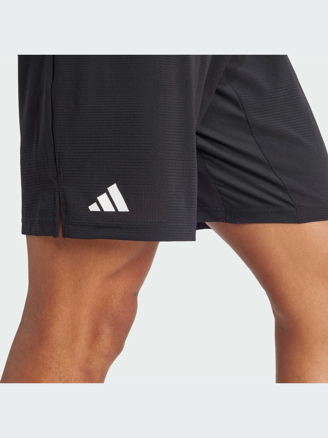 Шорты Adidas модель IQ4736-KZ Шорты Adidas модель IQ4736-KZ Фото
