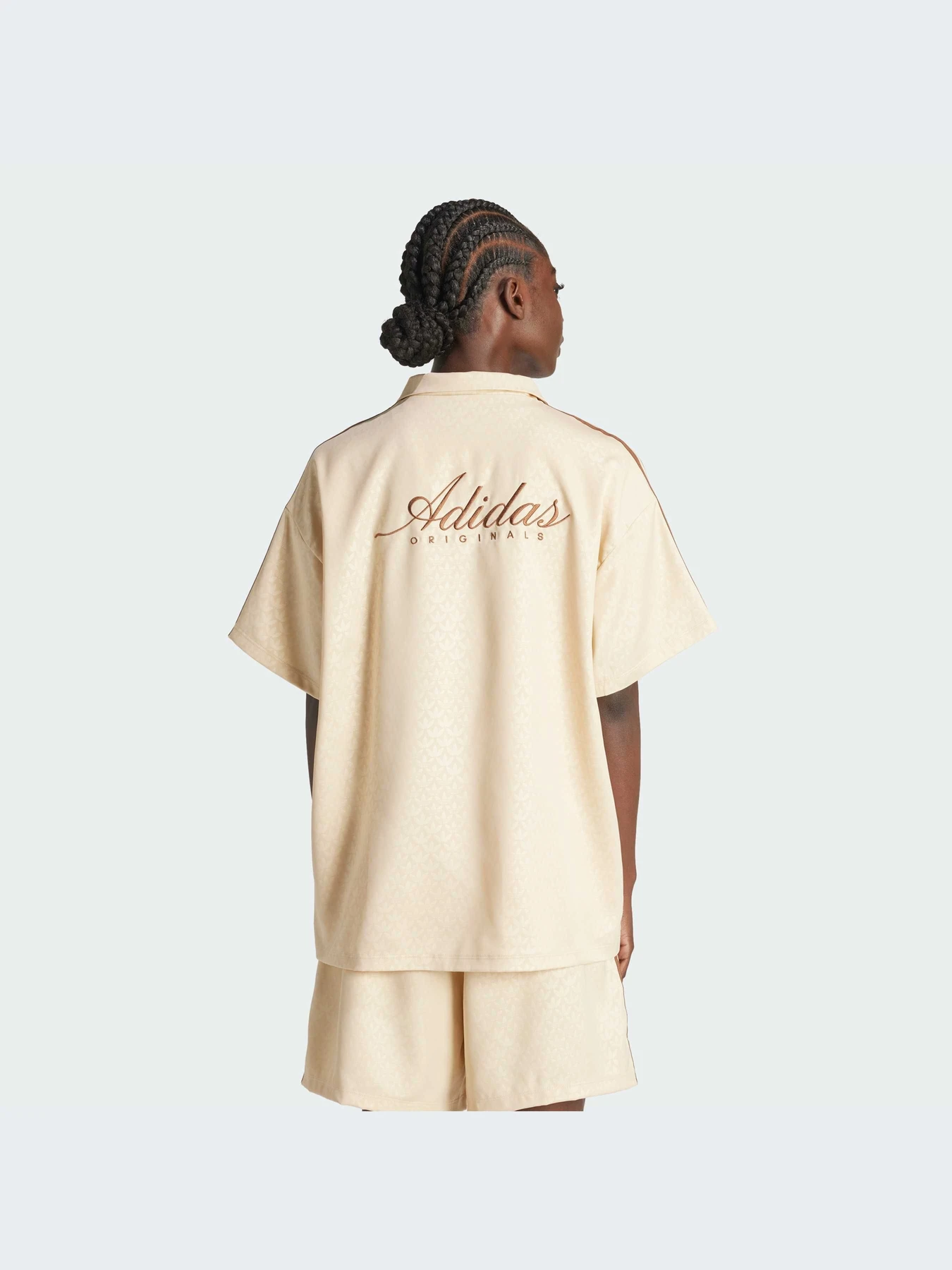 Футболки и поло Adidas Graphics модель IS3848-KZ Футболки и поло Adidas Graphics модель IS3848-KZ Фото