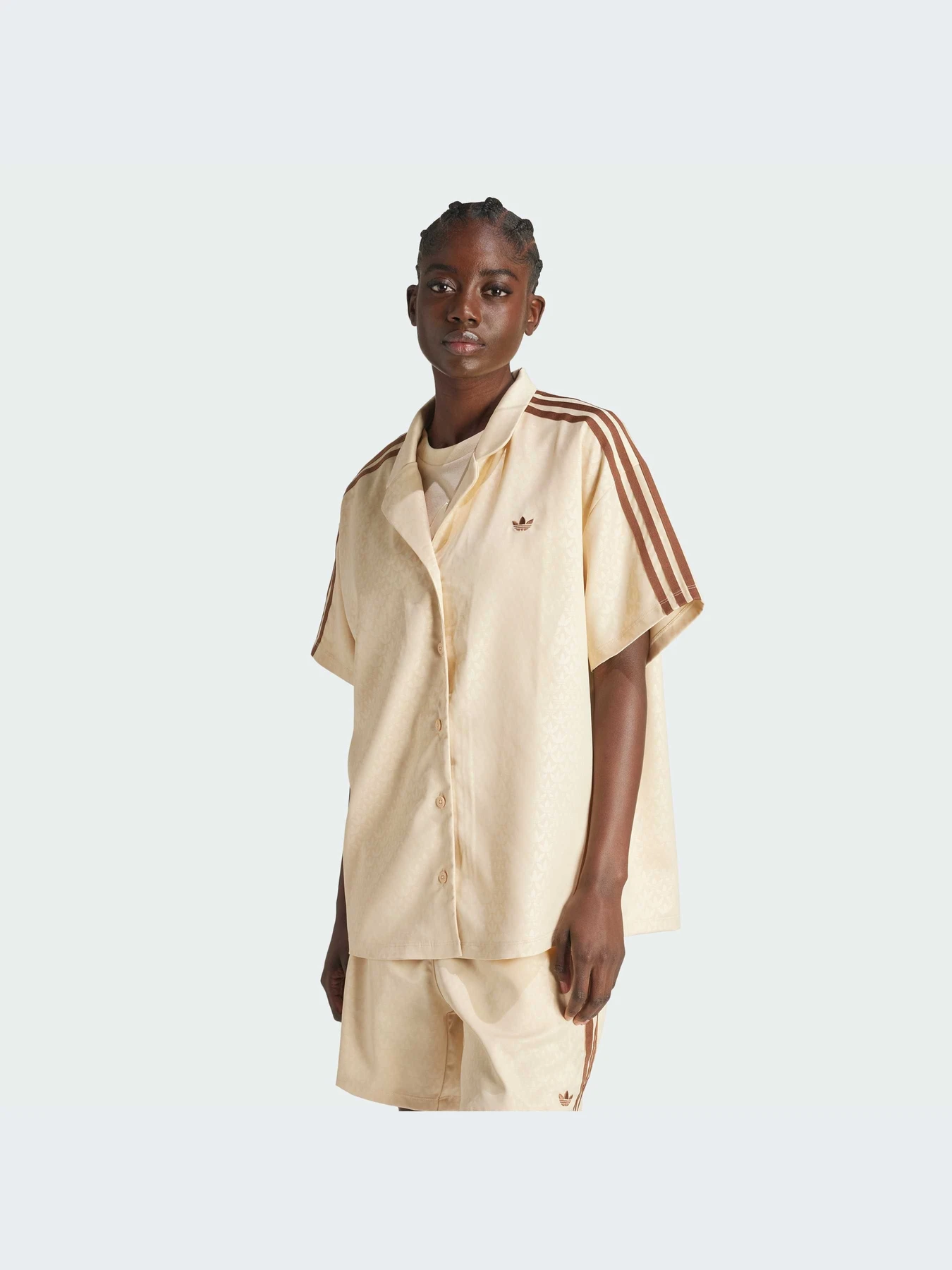 Футболки и поло Adidas Graphics модель IS3848-KZ Футболки и поло Adidas Graphics модель IS3848-KZ Фото