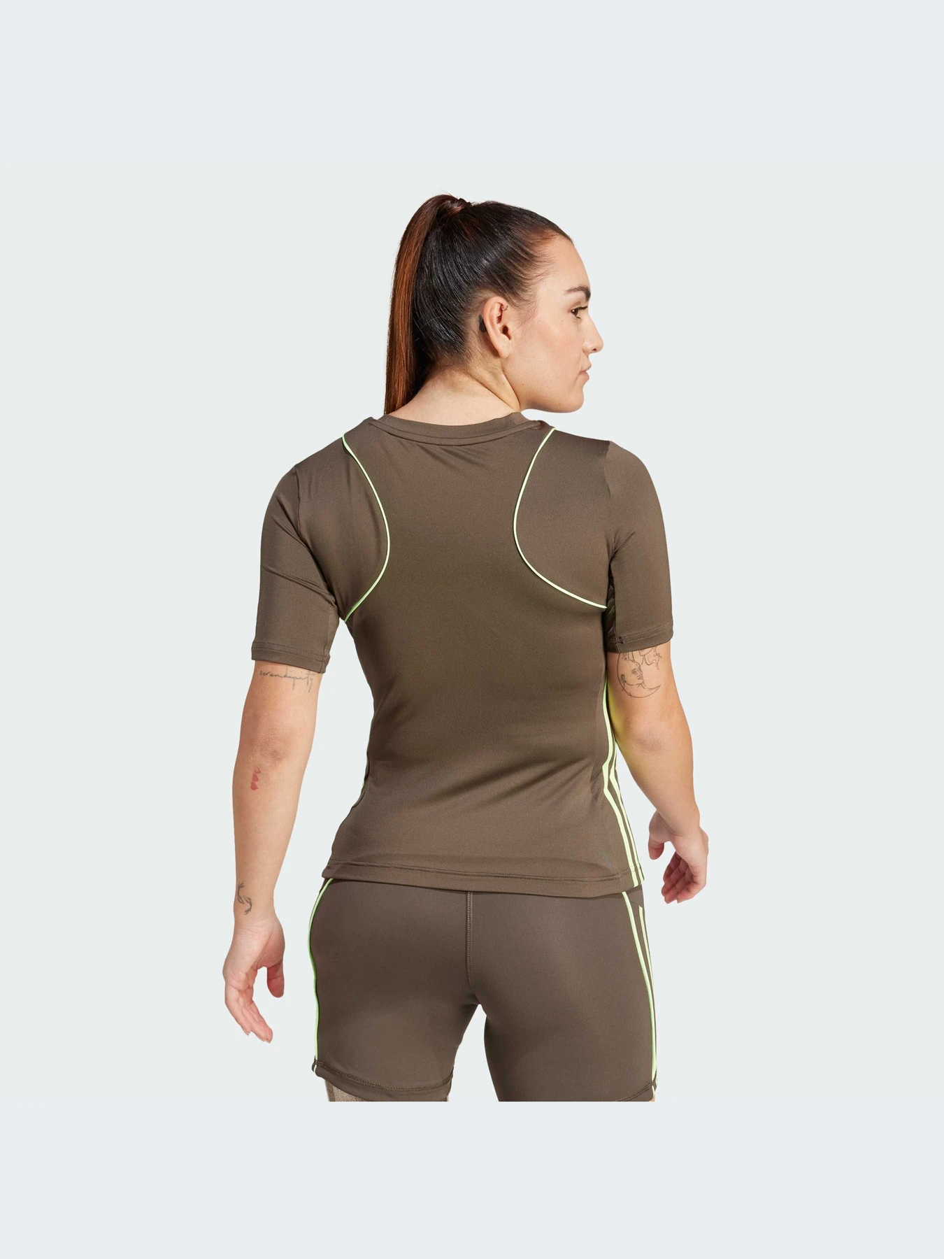 Футболки и поло Adidas модель IW8915-KZ Футболки и поло Adidas модель IW8915-KZ Фото