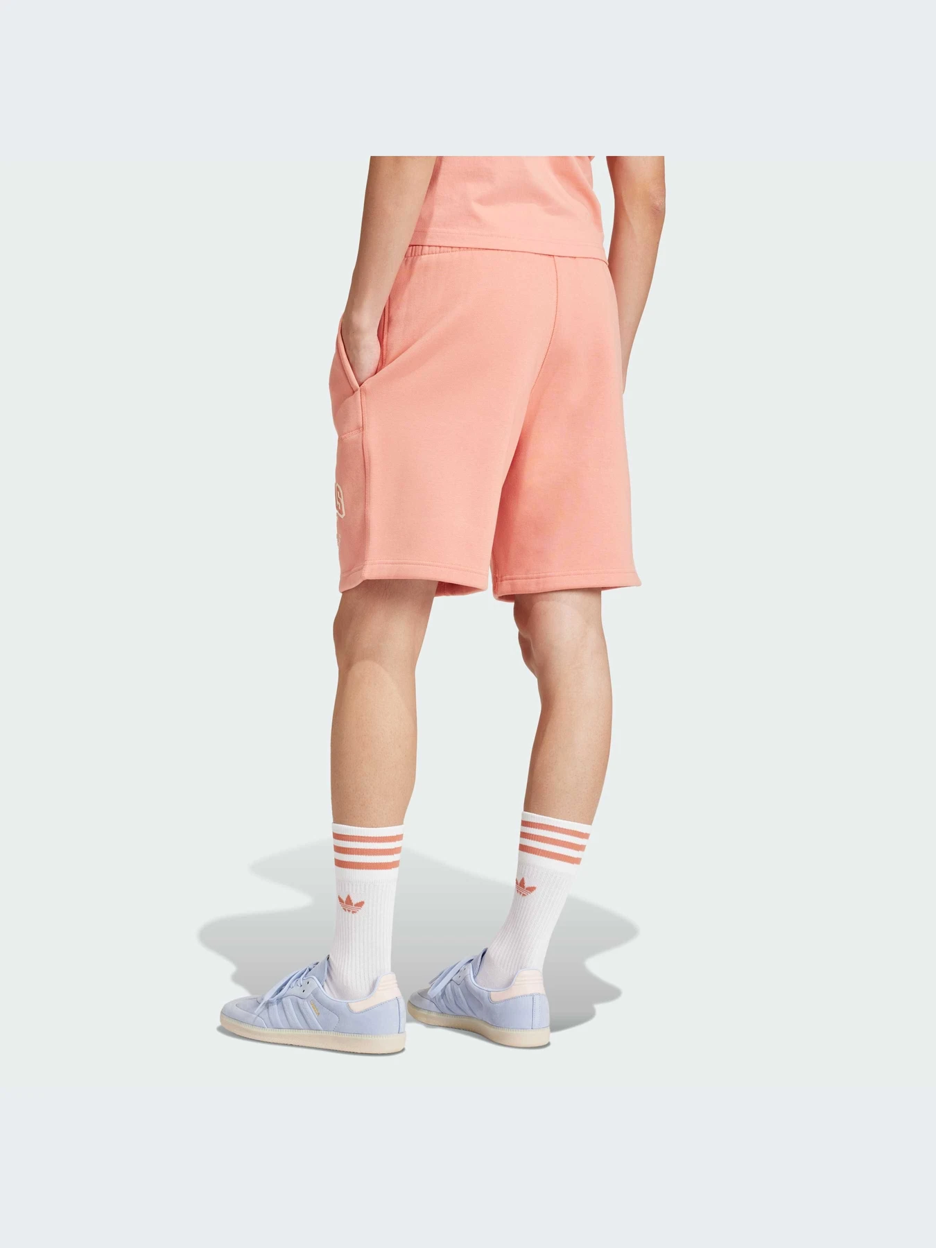 Шорты Adidas Graphics модель IS0200-KZ Шорты Adidas Graphics модель IS0200-KZ Фото