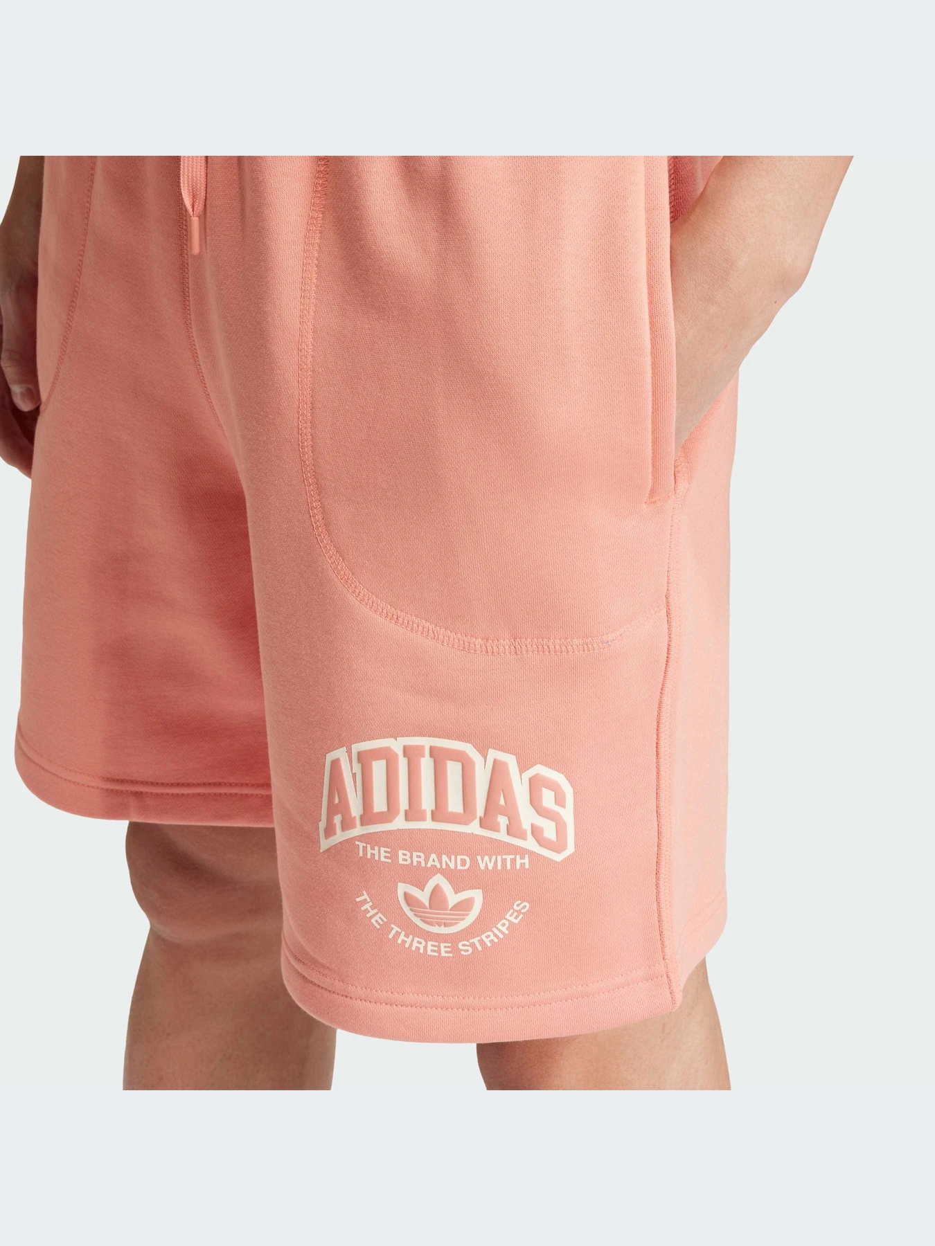 Шорты Adidas Graphics модель IS0200-KZ Шорты Adidas Graphics модель IS0200-KZ Фото