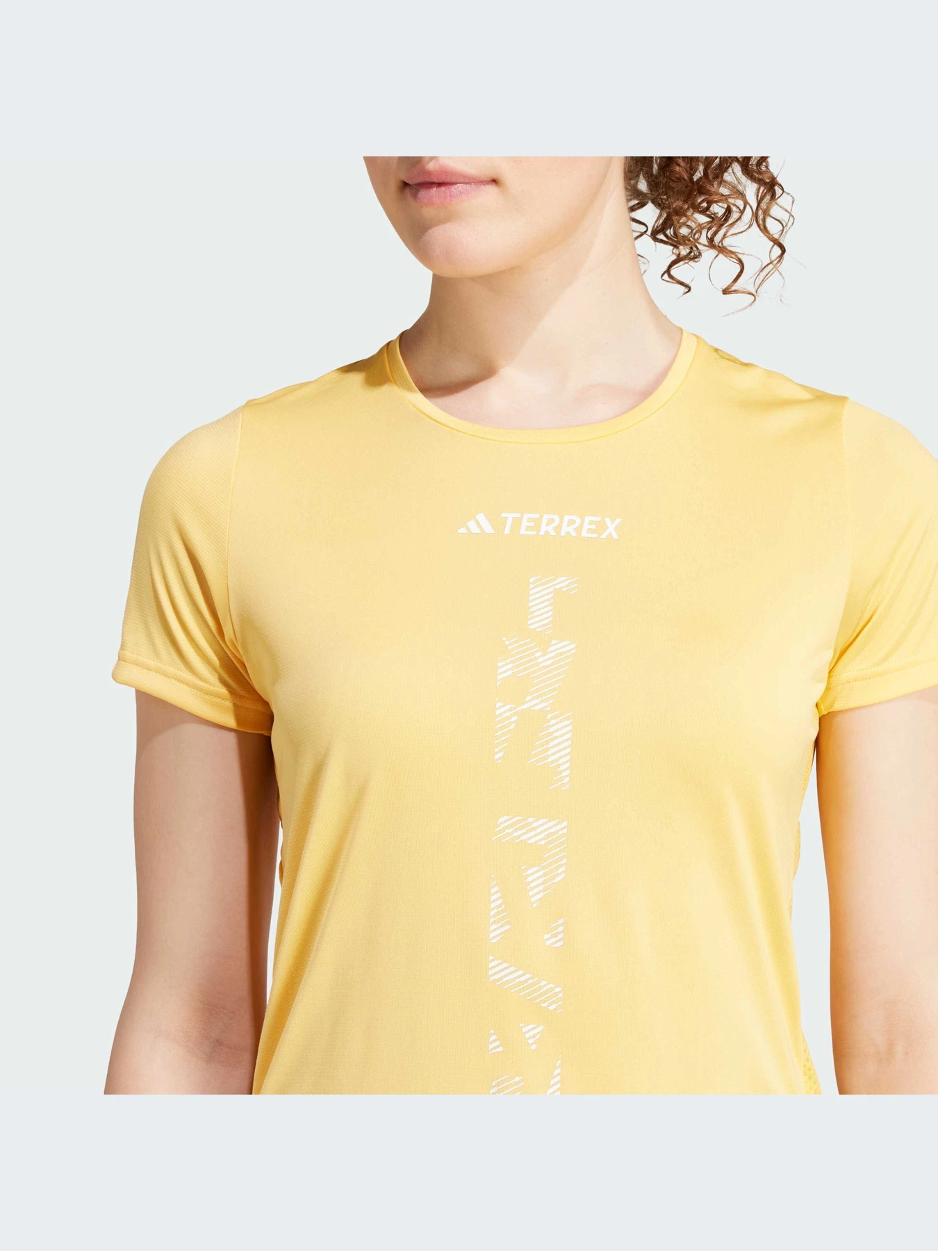 Футболки и поло Adidas модель IP4823-KZ Футболки и поло Adidas модель IP4823-KZ Фото