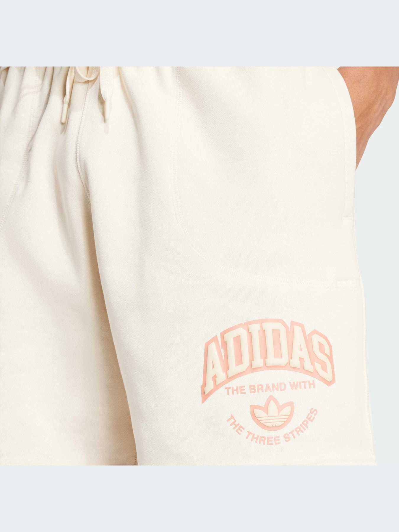 Шорты Adidas Graphics модель IS0189-KZ Шорты Adidas Graphics модель IS0189-KZ Фото