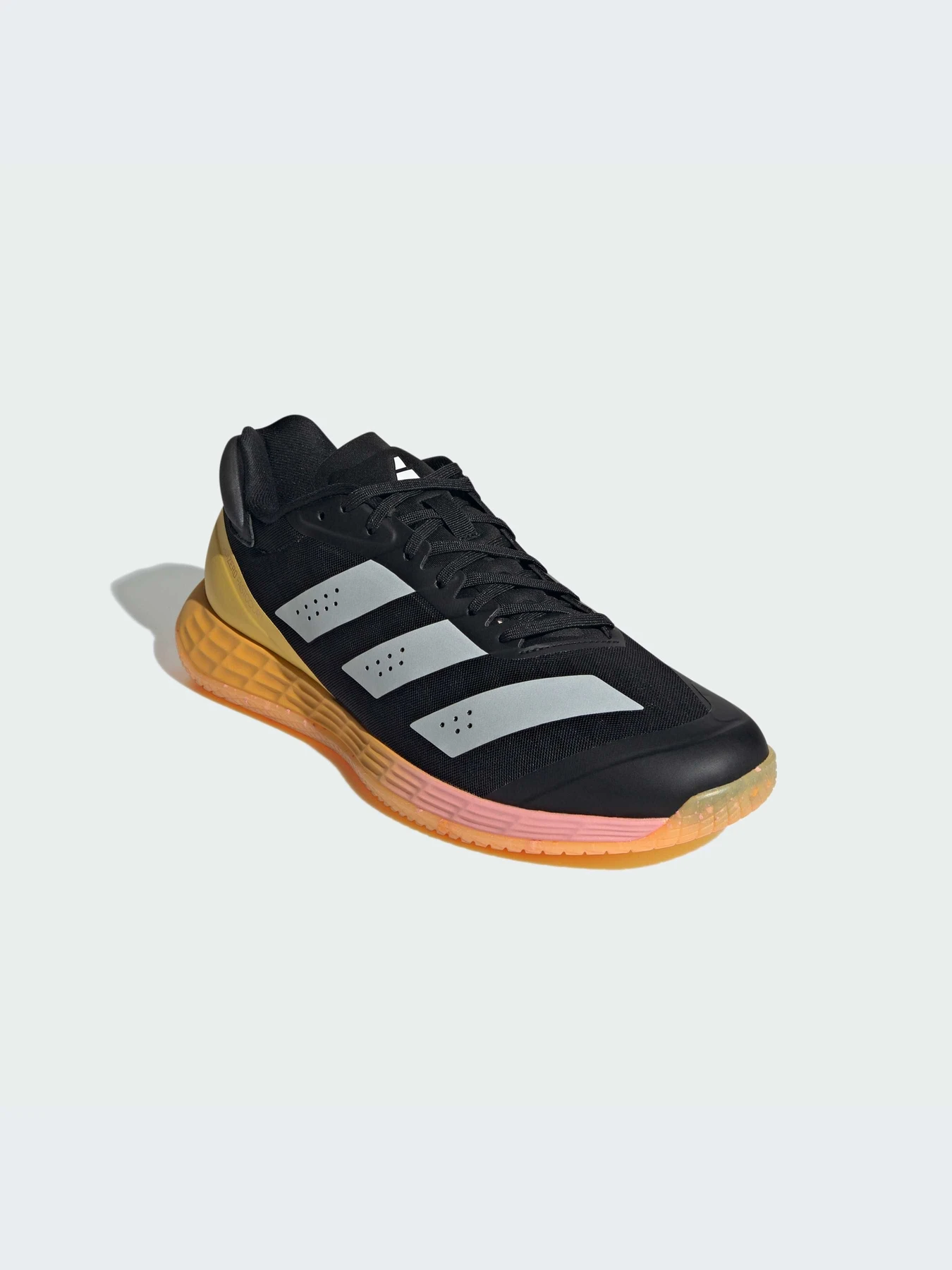 Кроссовки Adidas модель IF0533-KZ Кроссовки Adidas модель IF0533-KZ Фото