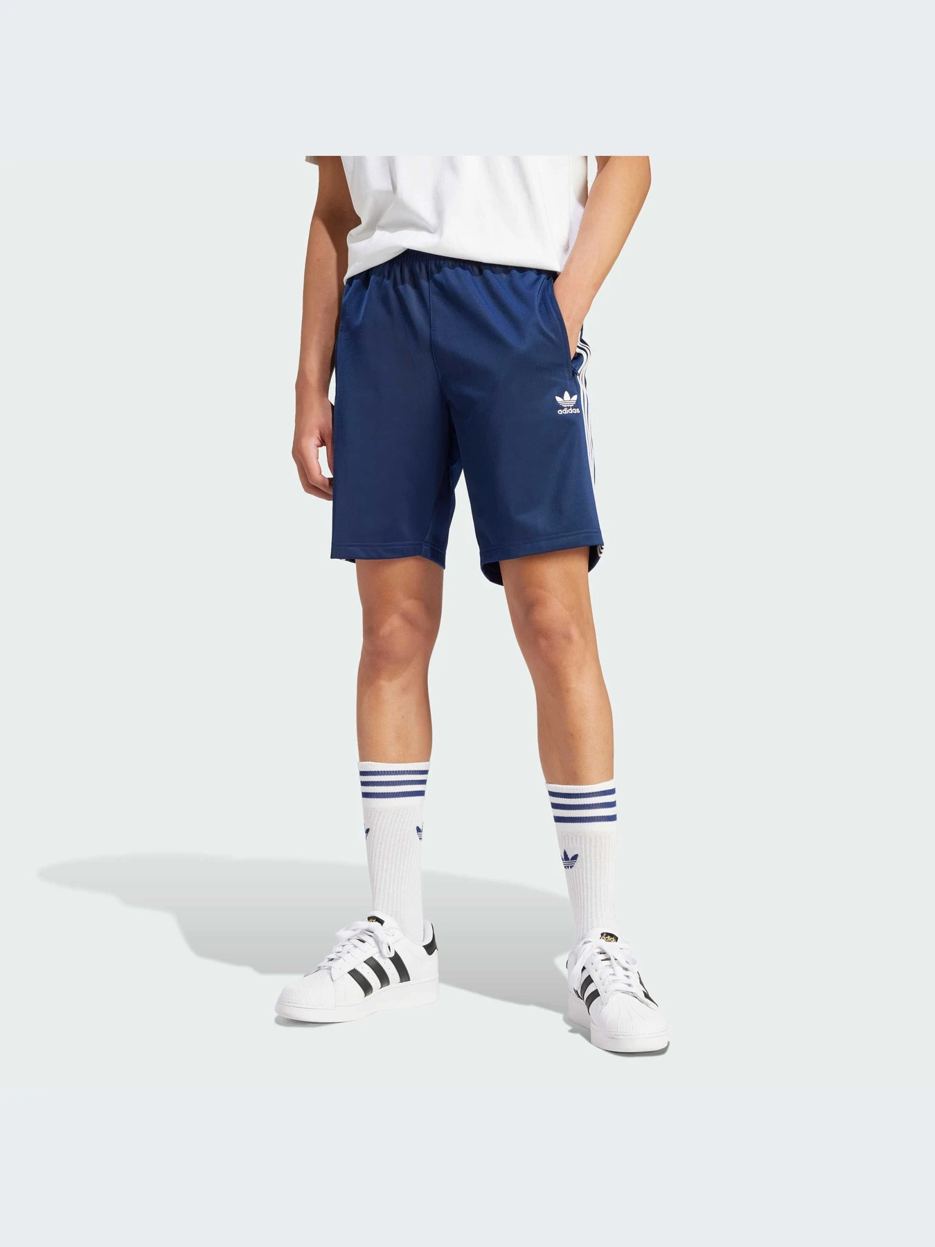 Шорты Adidas Adicolor модель IM9422-KZ Шорты Adidas Adicolor модель IM9422-KZ Фото