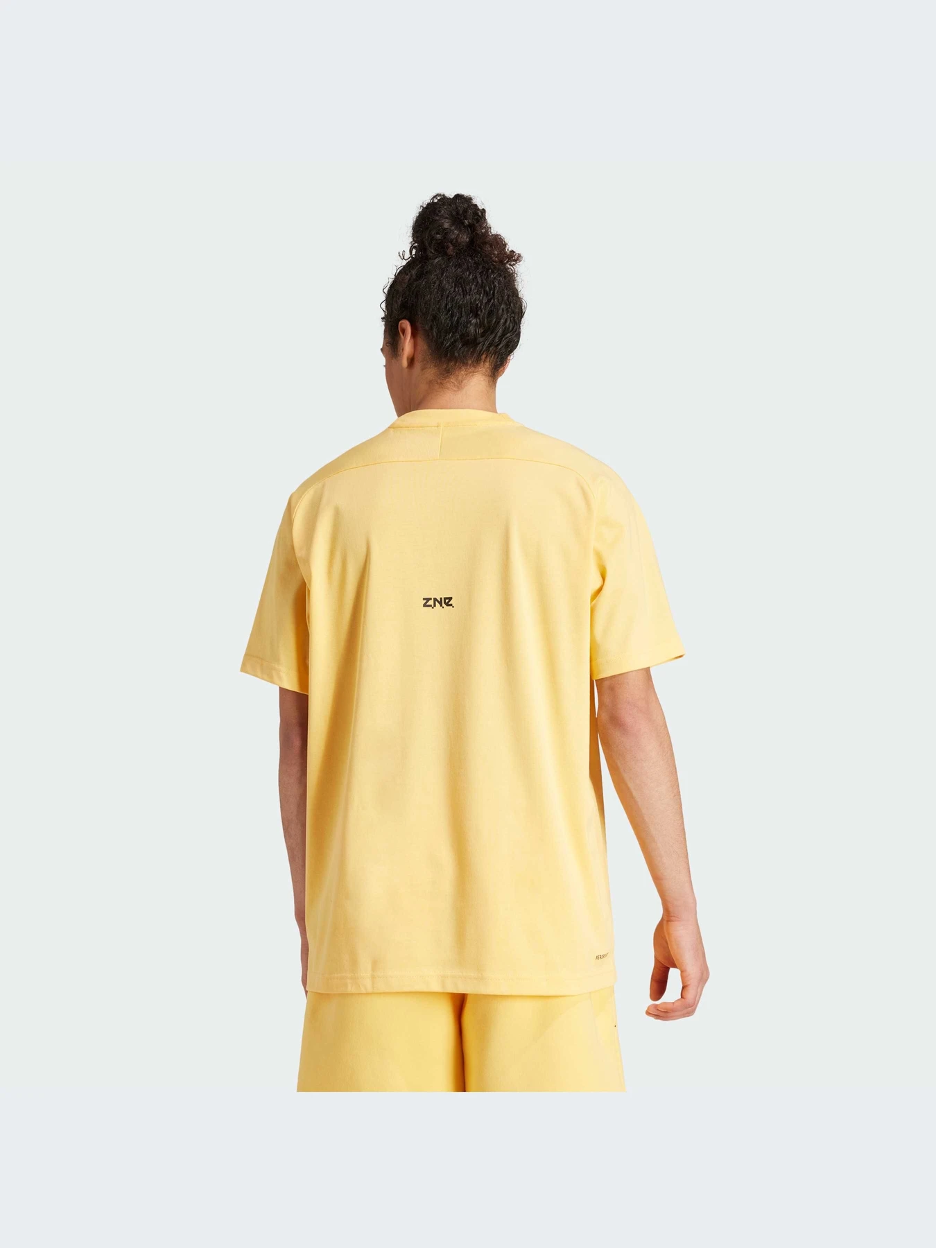 Футболки и поло Adidas ZNE модель IR5238-KZ Футболки и поло Adidas ZNE модель IR5238-KZ Фото