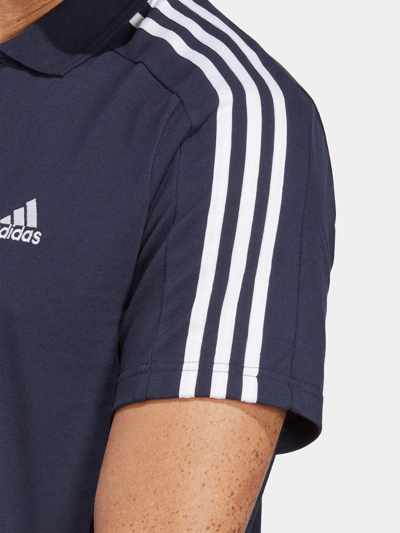 Футболки и поло Adidas модель IC9311 Футболки и поло Adidas модель IC9311 Фото