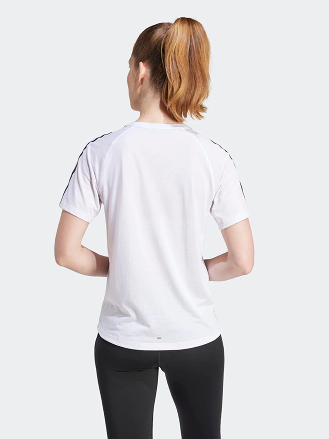 Футболки и поло Adidas модель IQ3876 Футболки и поло Adidas модель IQ3876 Фото