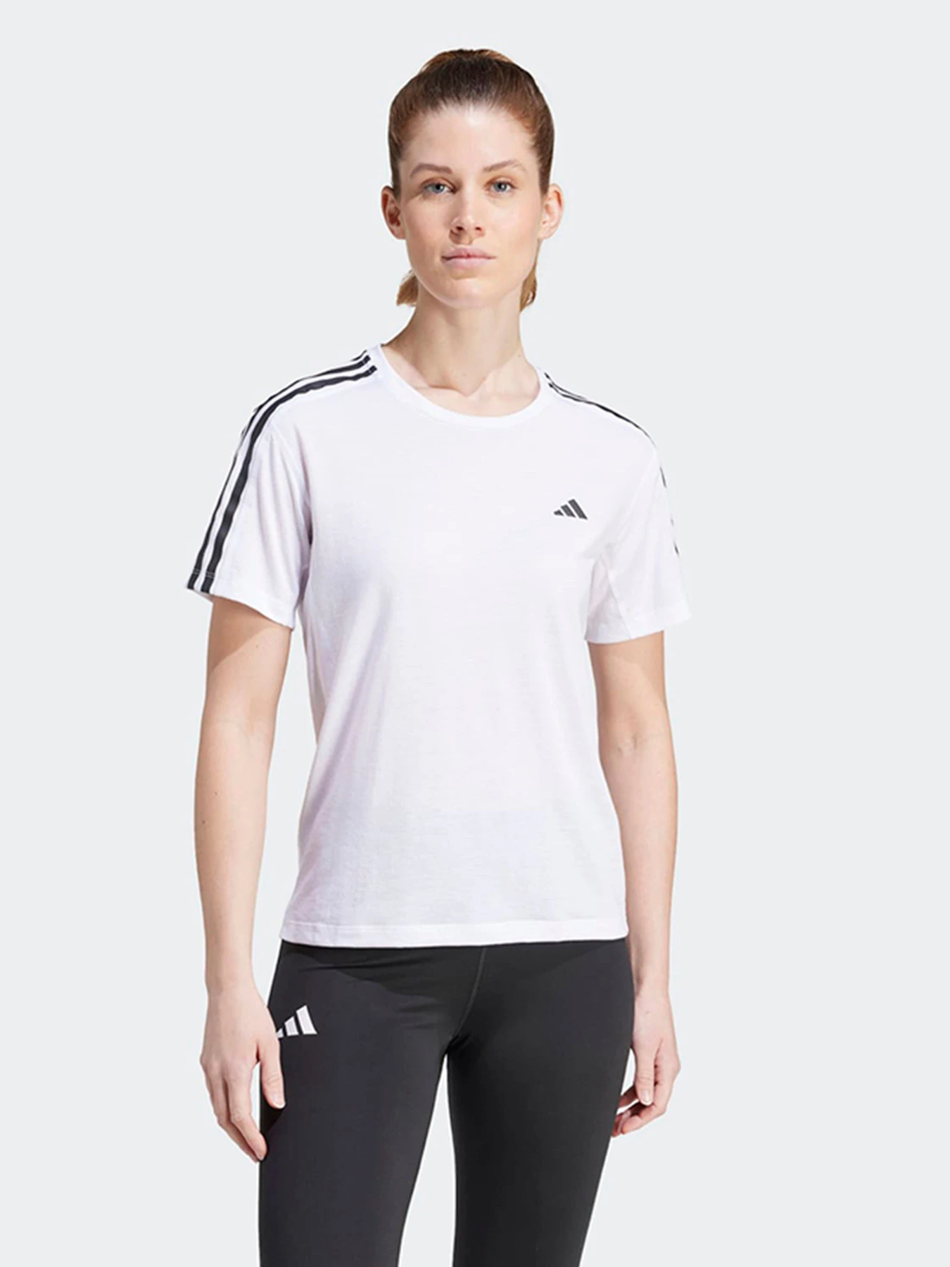 Футболки и поло Adidas модель IQ3876 Футболки и поло Adidas модель IQ3876 Фото