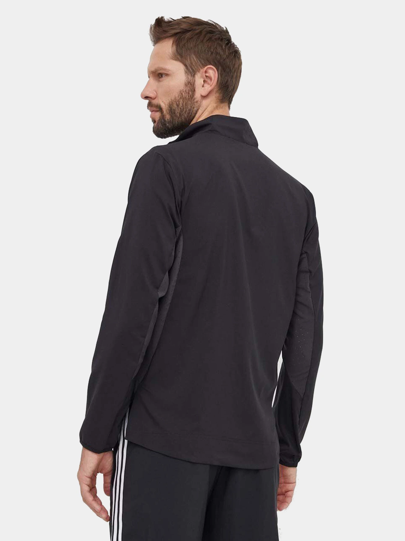 Куртки и дубленки Adidas модель IT7585 Куртки и дубленки Adidas модель IT7585 Фото