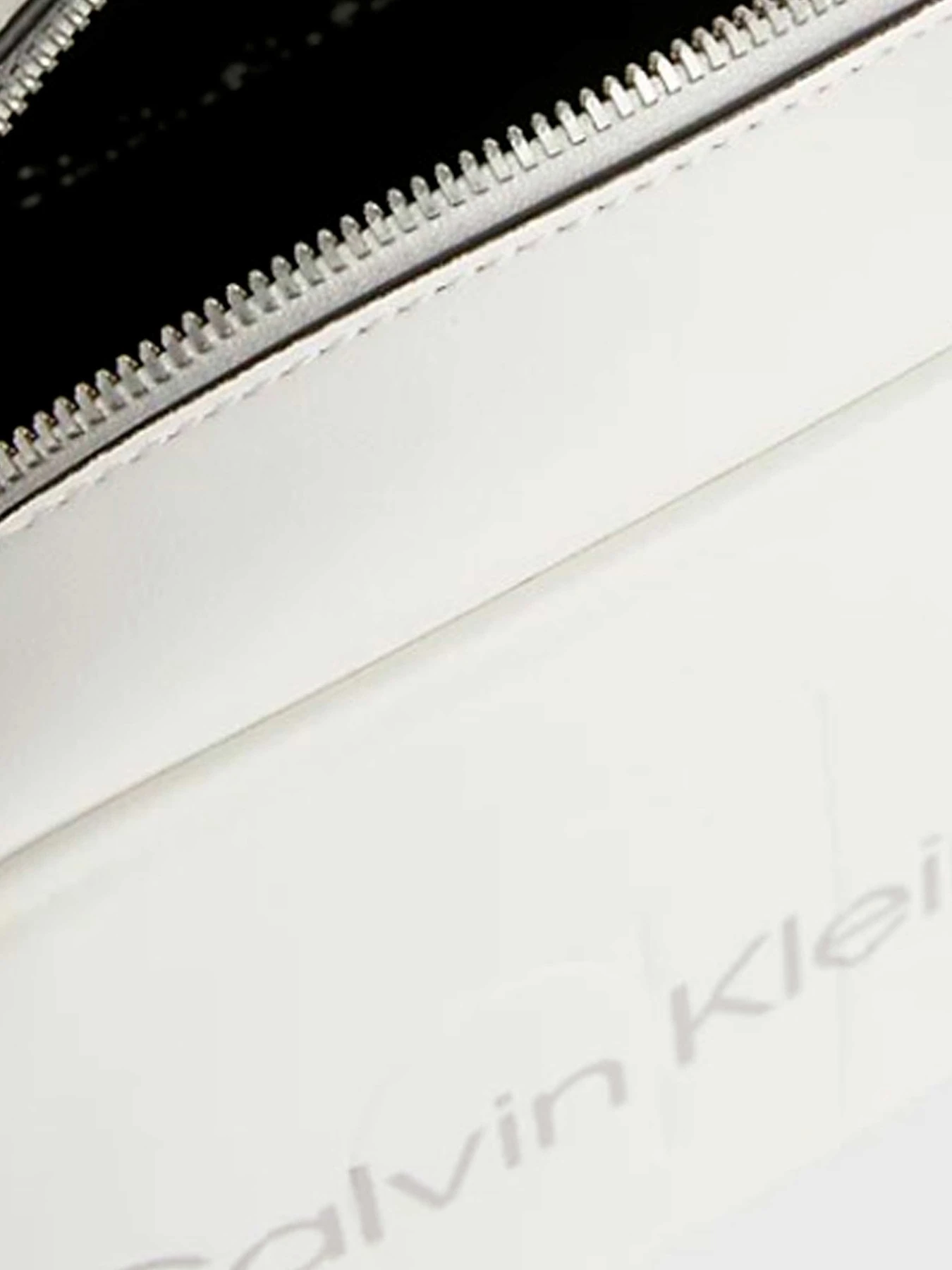 Сумки Calvin Klein модель K60K610275-0LI Фото