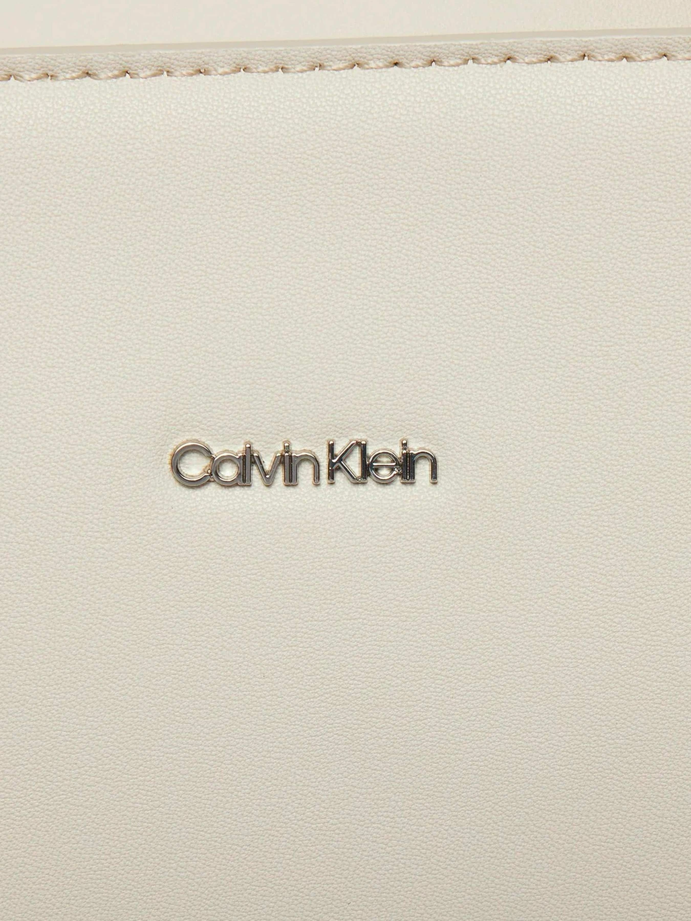 Сумки Calvin Klein модель K60K611677-PC4 Фото