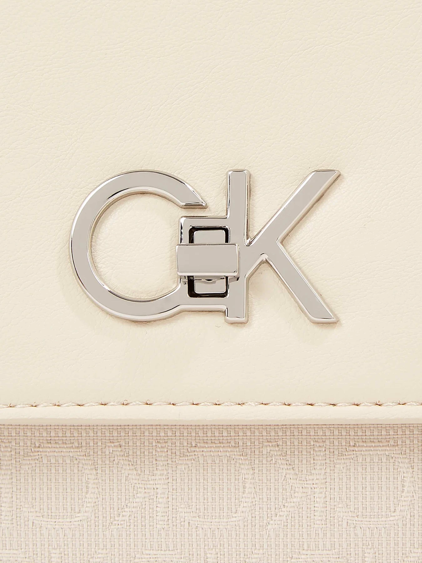 Сумки Calvin Klein модель K60K611755-PC4 Фото